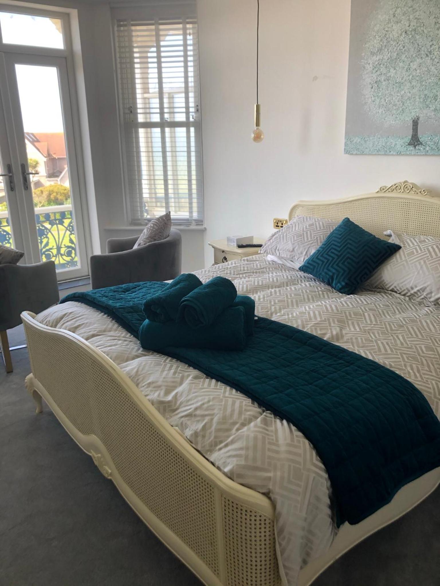 Superior Super King Room with Sea View photo 3