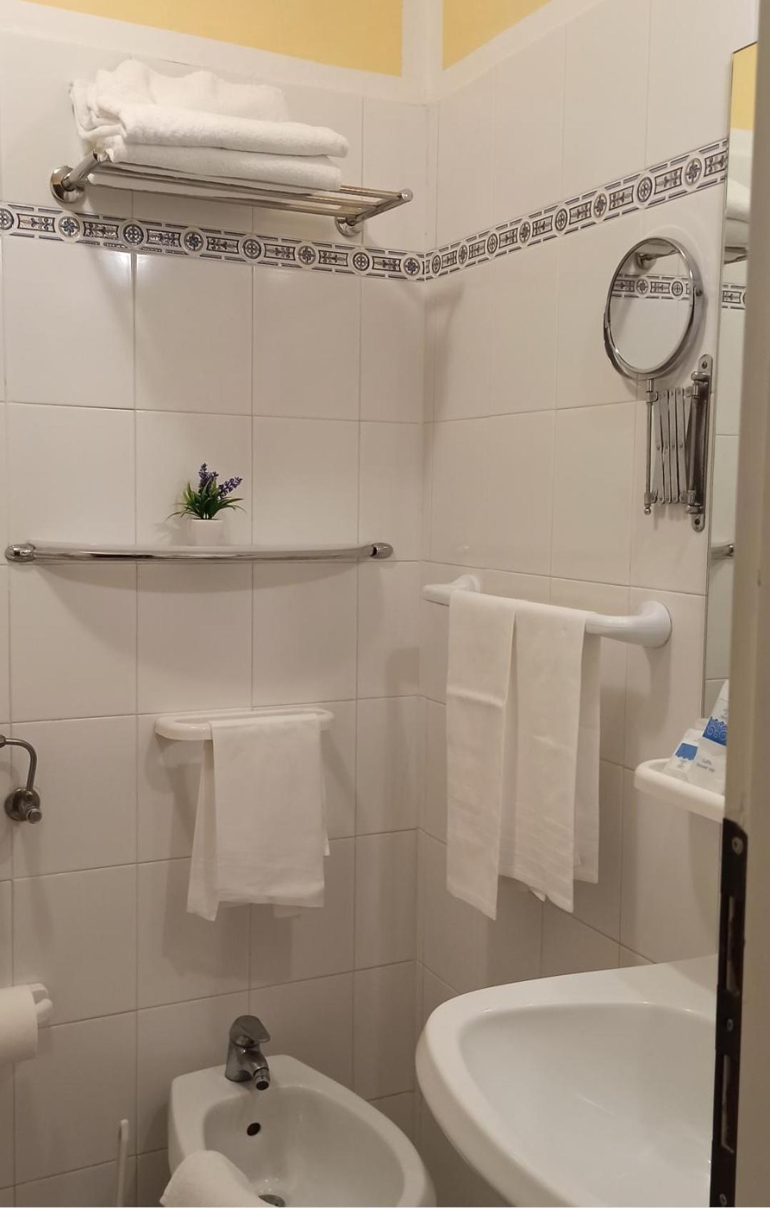 Triple Room - Photo 2