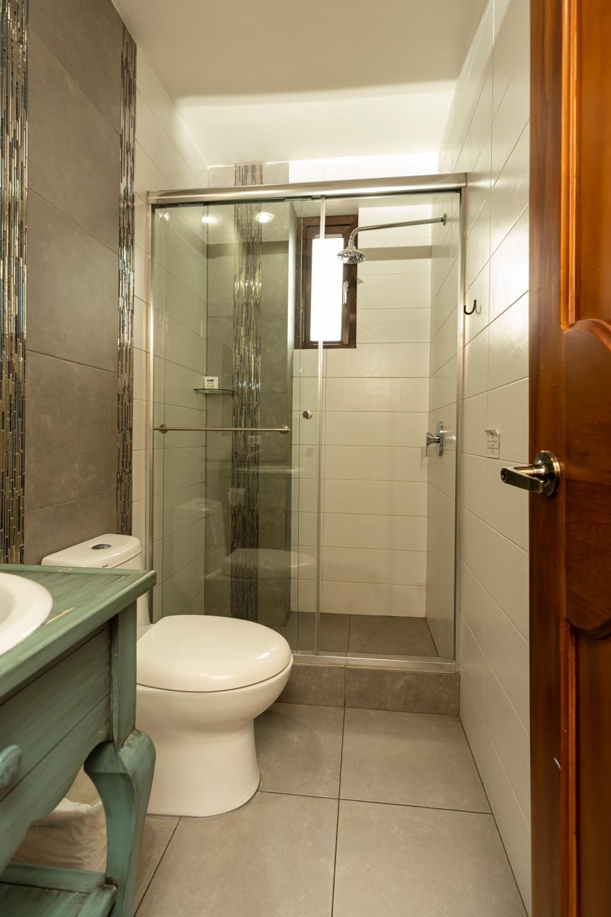 Deluxe Double Room (2 Adults + 1 Child) photo 2