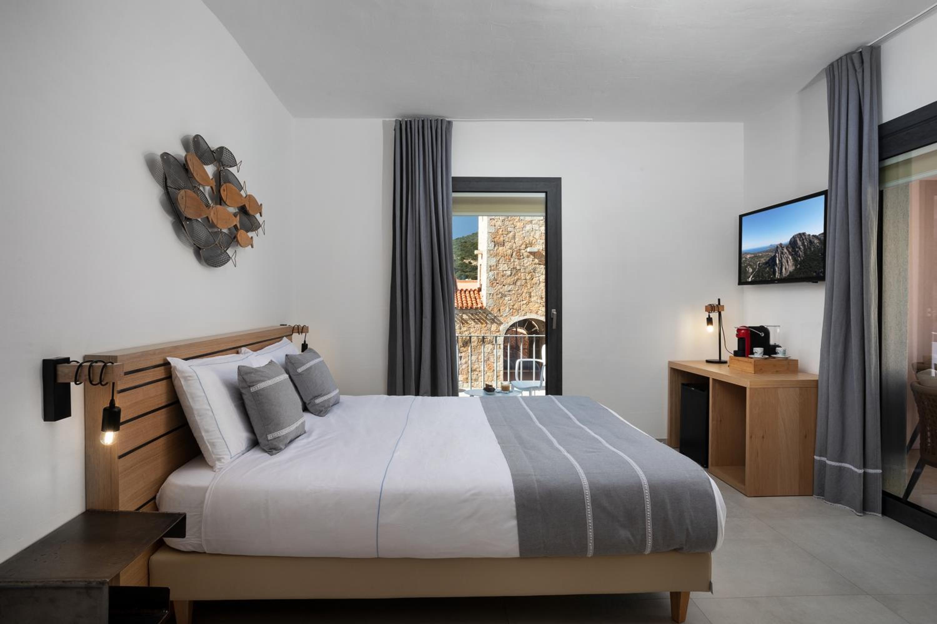 King Room with Balcony photo 2