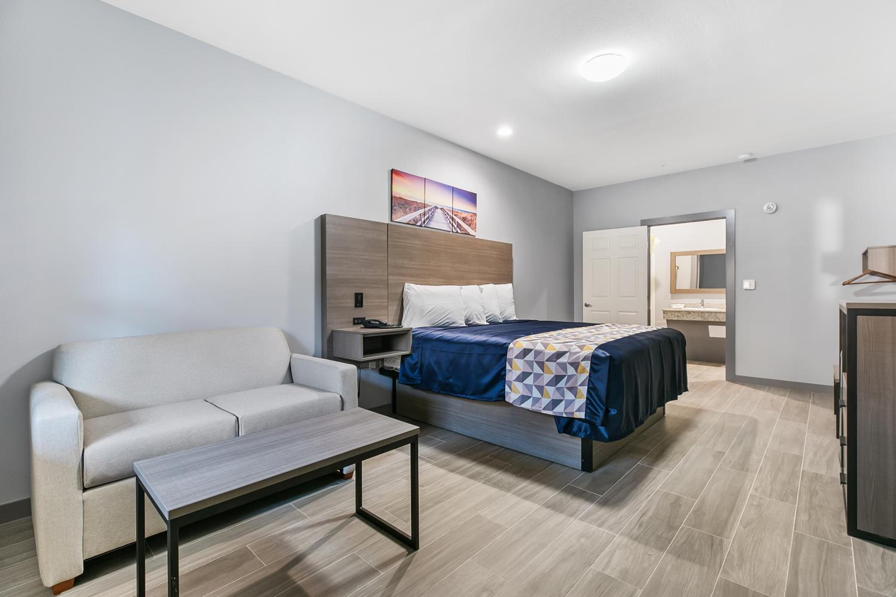 King Room - Disability Access photo 3