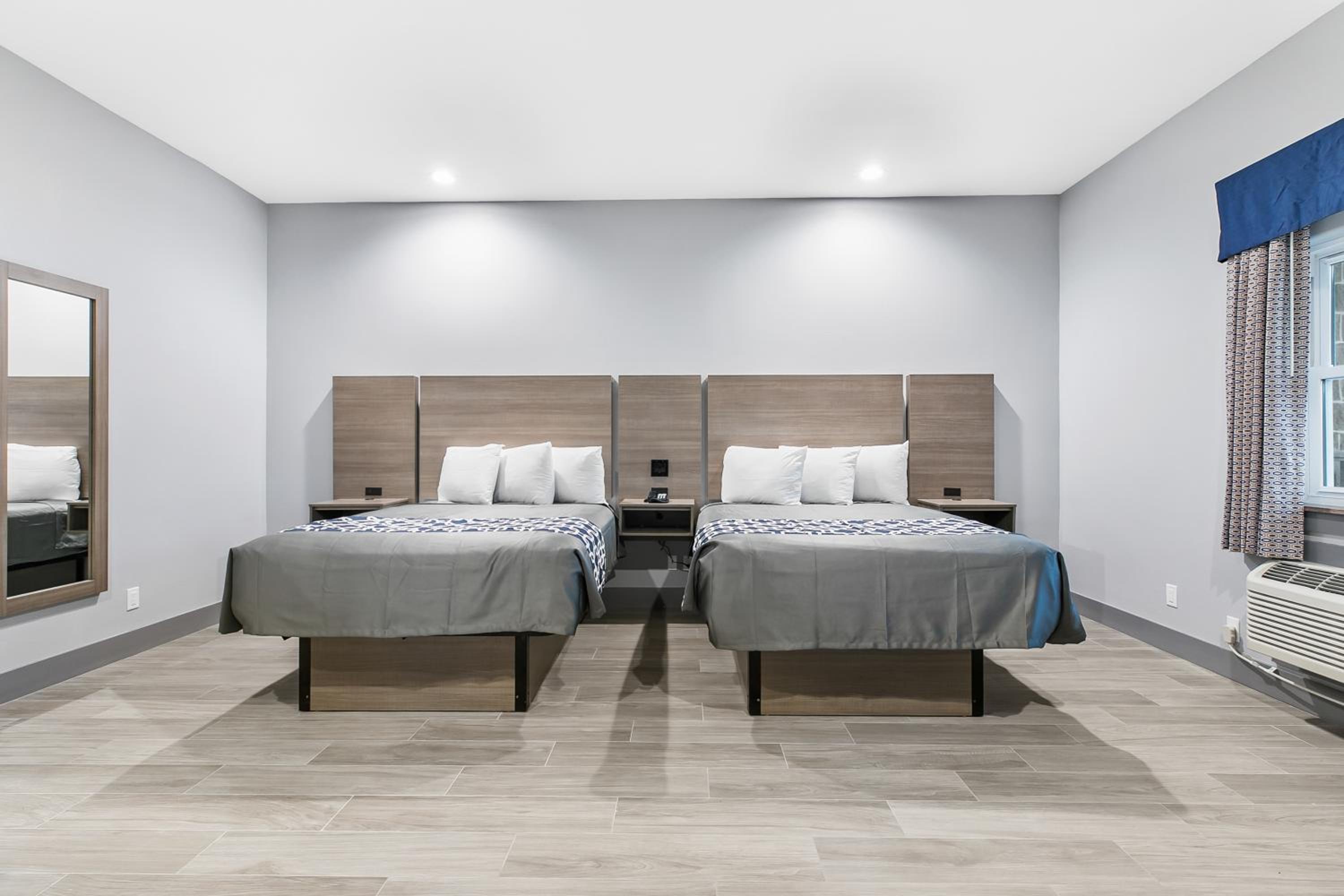 Deluxe Double Room with Private Balcony - Photo 1