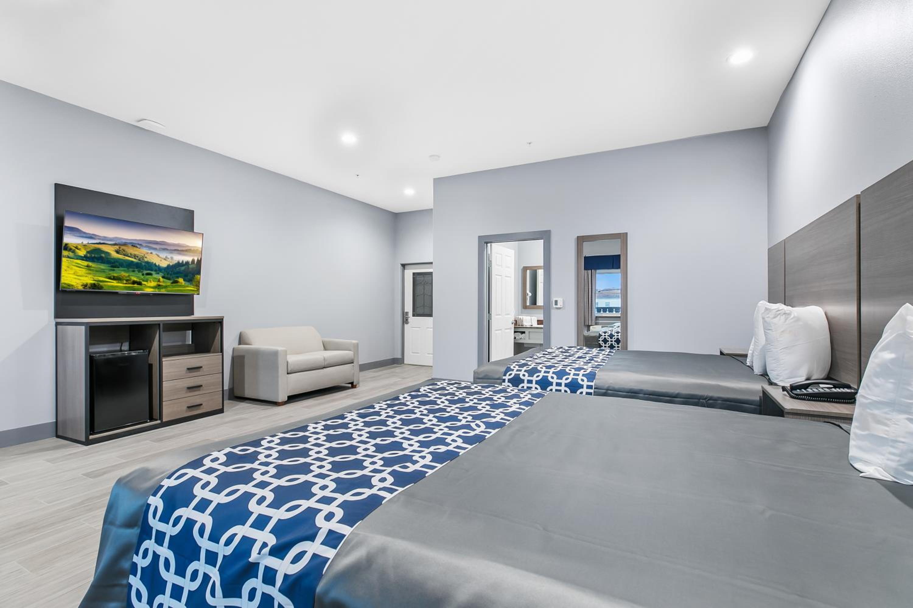 Deluxe Double Room with Private Balcony - Photo 2