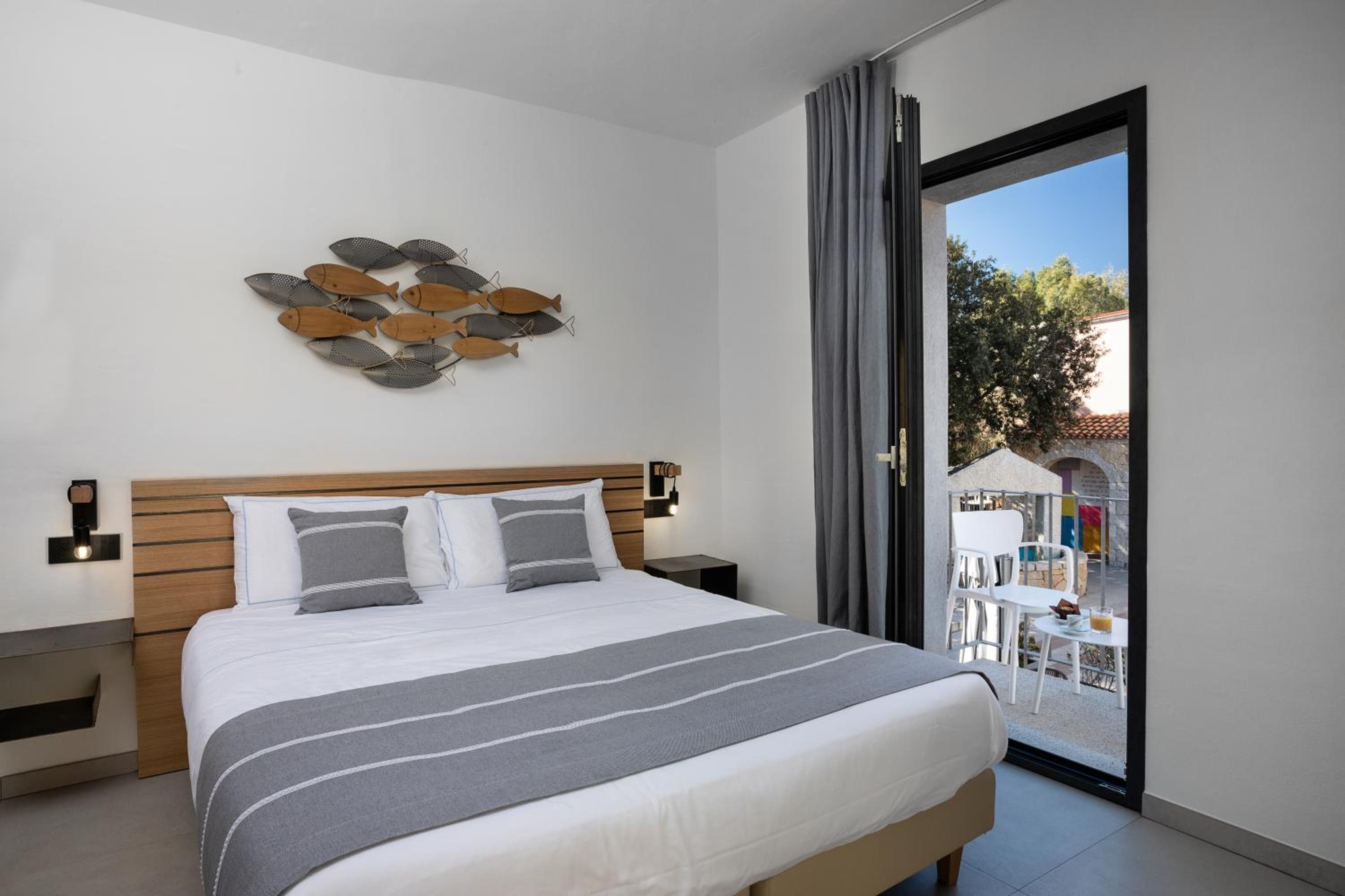 King Room with Balcony photo 1