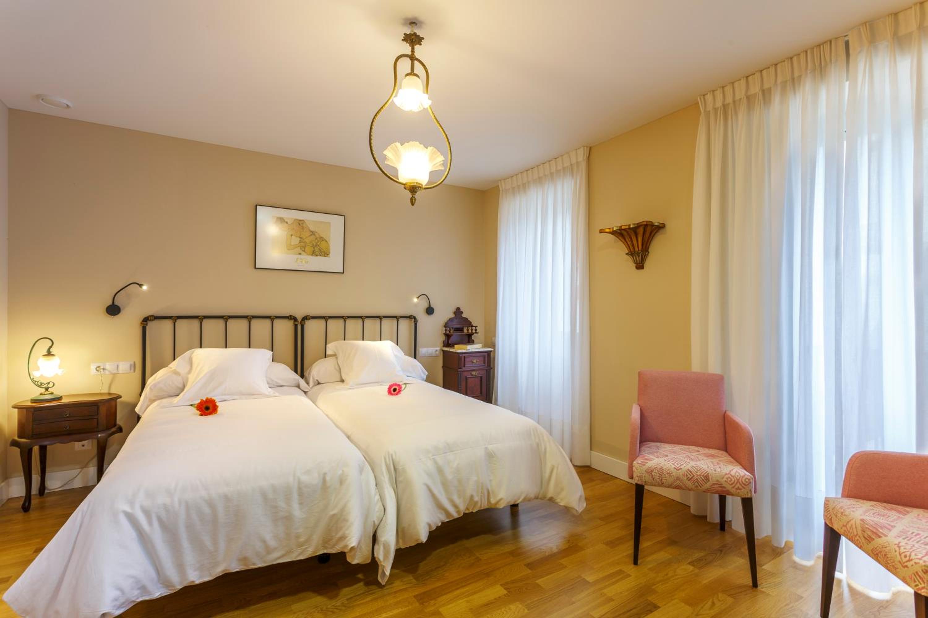 Double Room with Two Double Beds photo 2