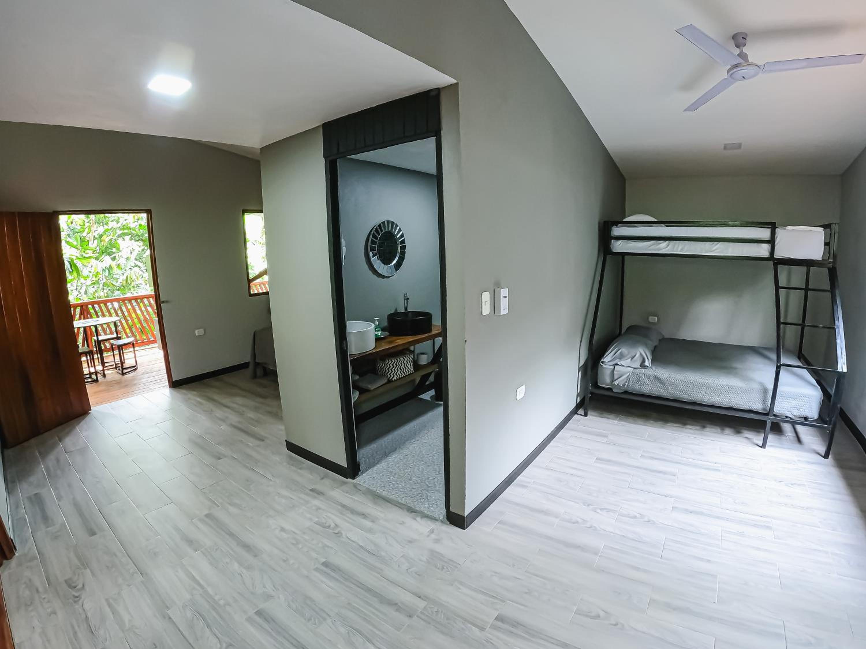 Apartment with Terrace photo 3