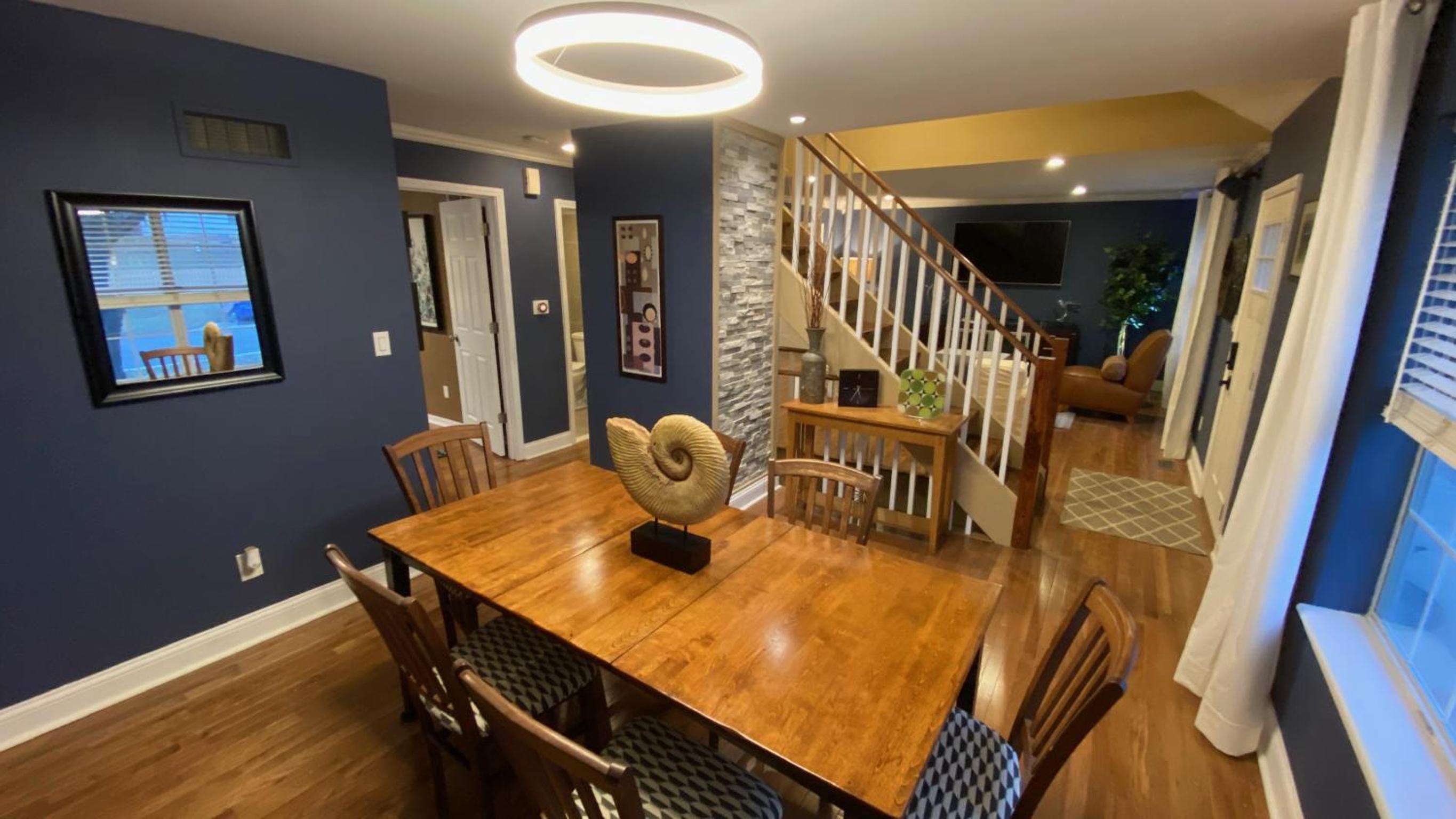 Three-Bedroom House - Photo 28
