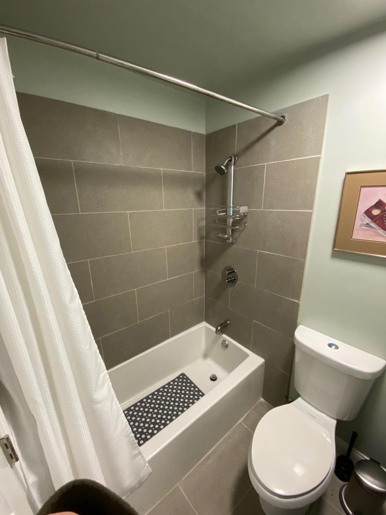 Three-Bedroom House - Photo 20