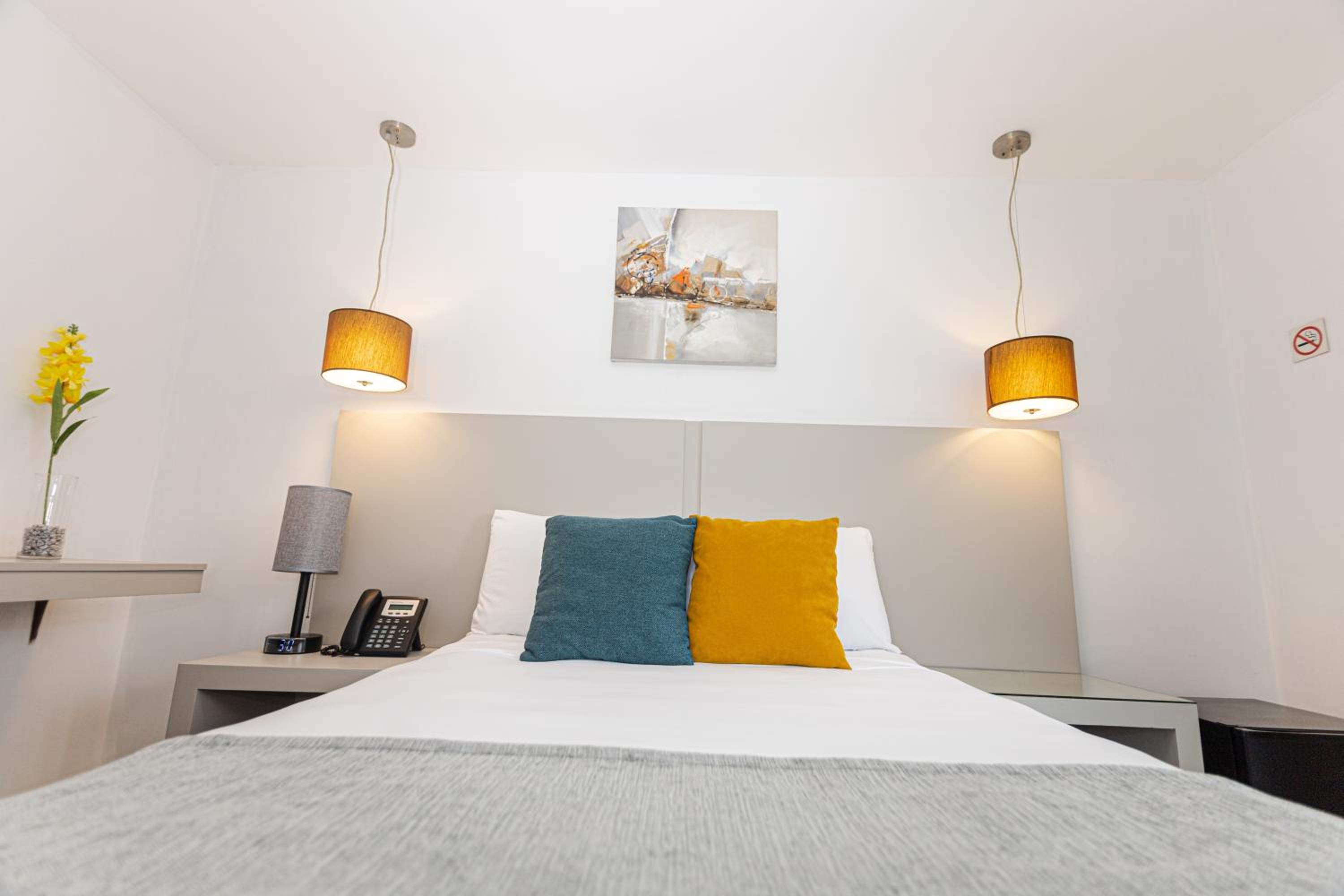 Standard Double or Twin Room photo 1