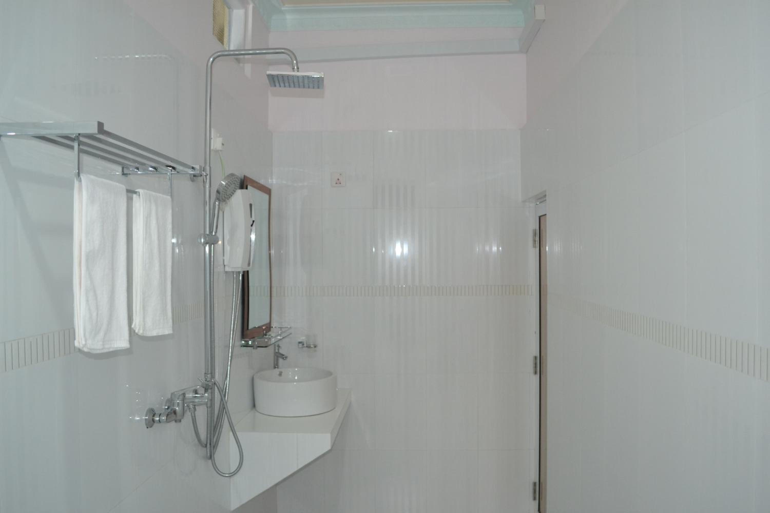 Deluxe Double Room - Photo 7
