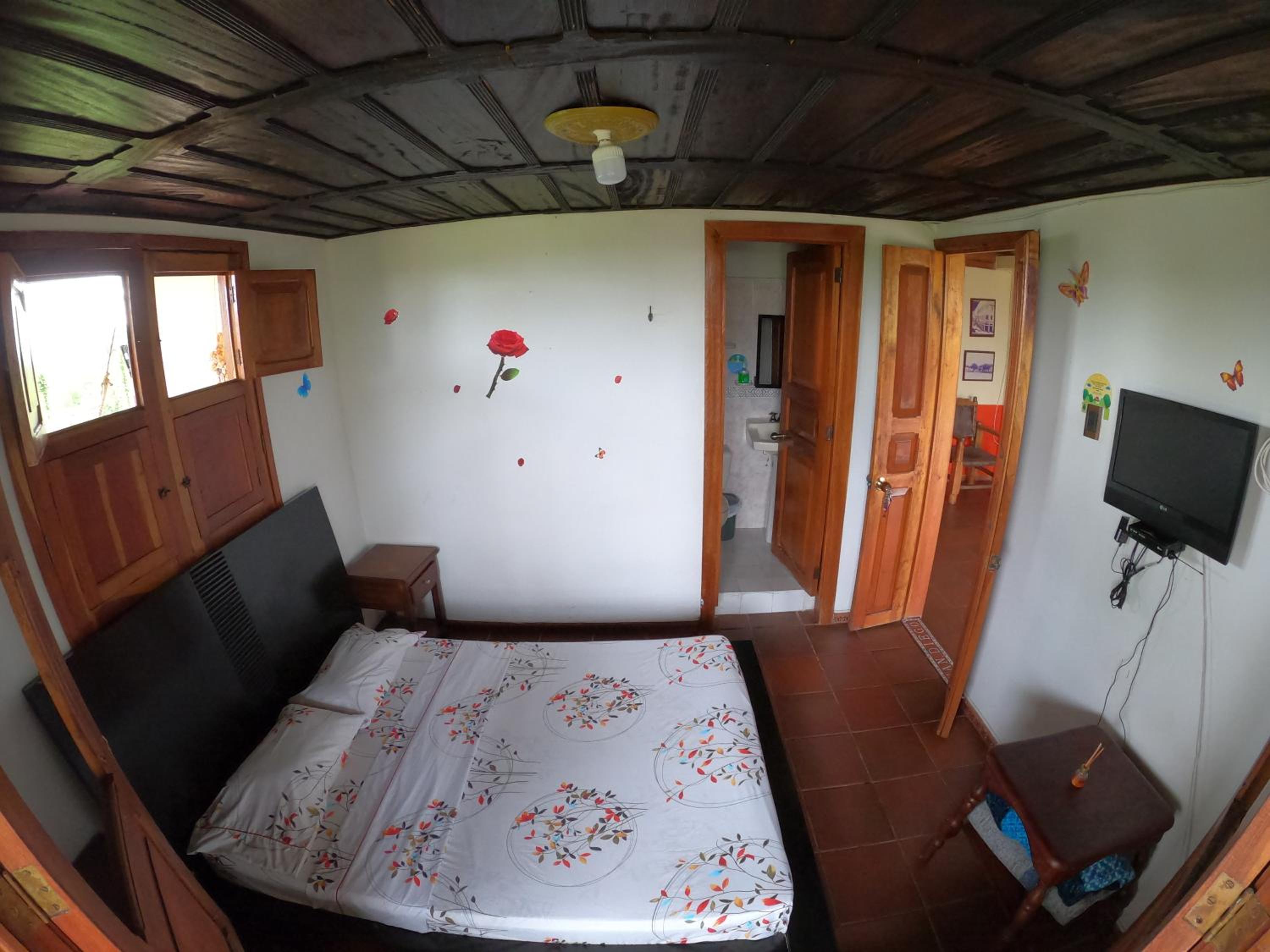 Double Room with Private Bathroom photo 2