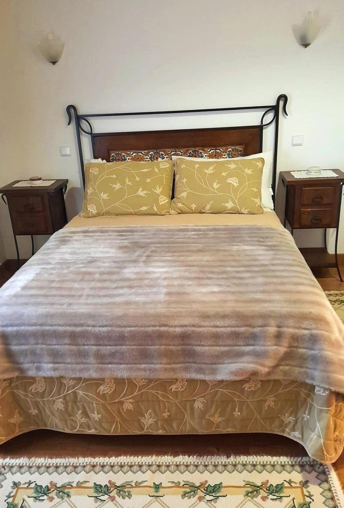 Double Room - Photo 8