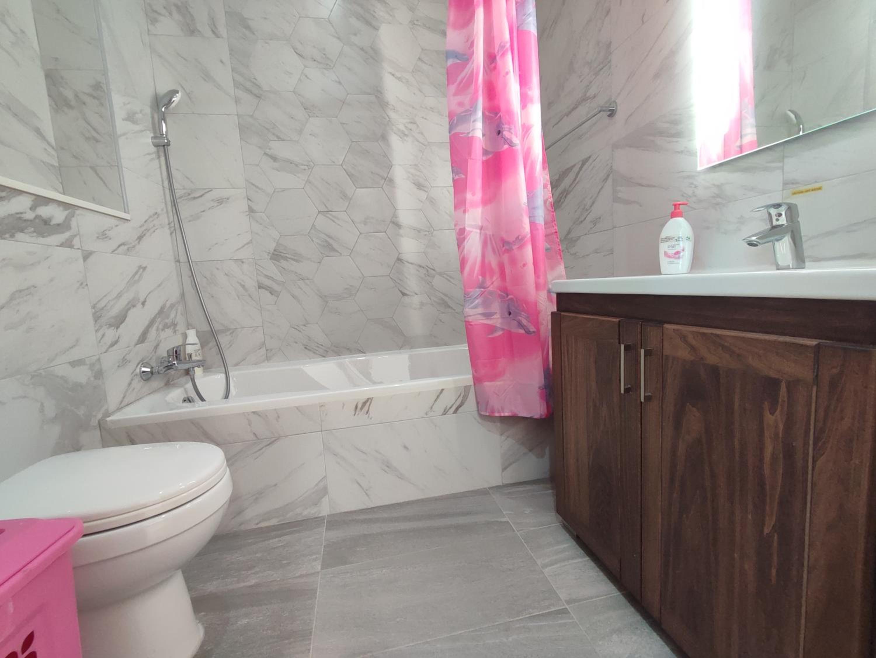 One-Bedroom Apartment - Photo 39