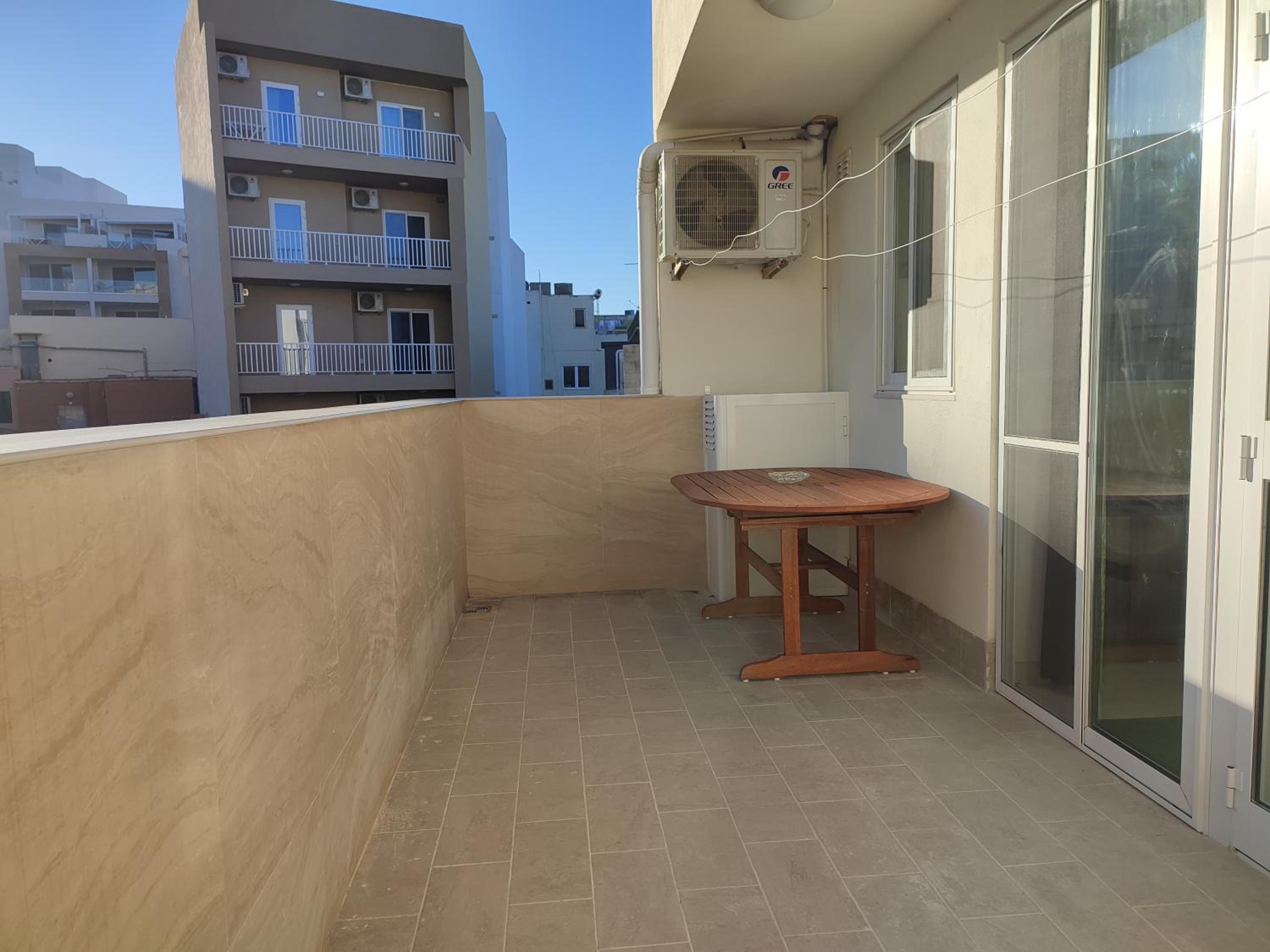 One-Bedroom Apartment - Photo 49