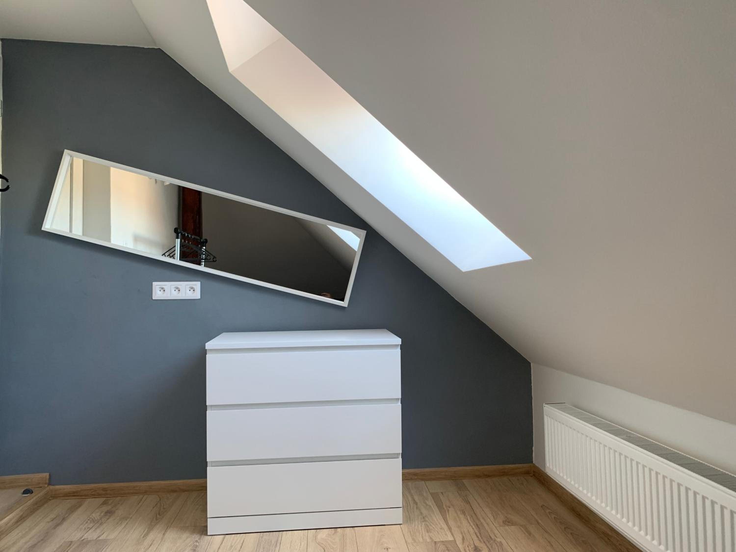 One-Bedroom Apartment - Photo 11