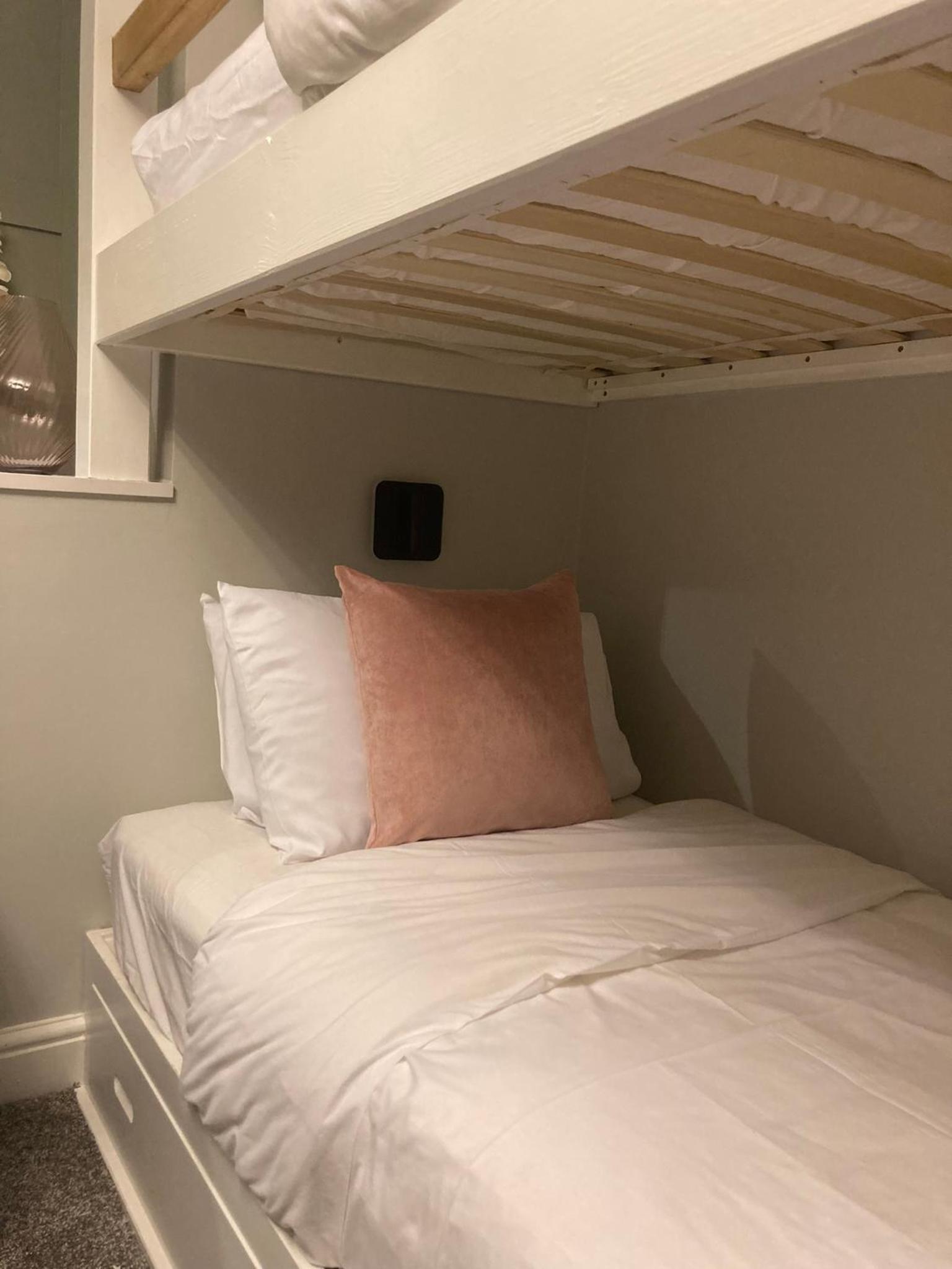 Deluxe Family Room - Photo 29