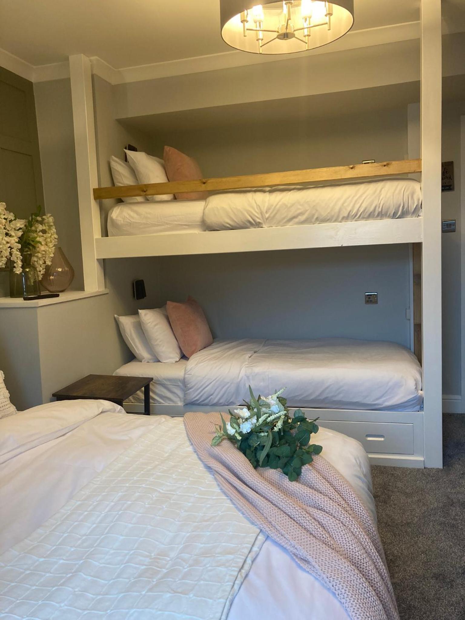 Deluxe Family Room - Photo 42