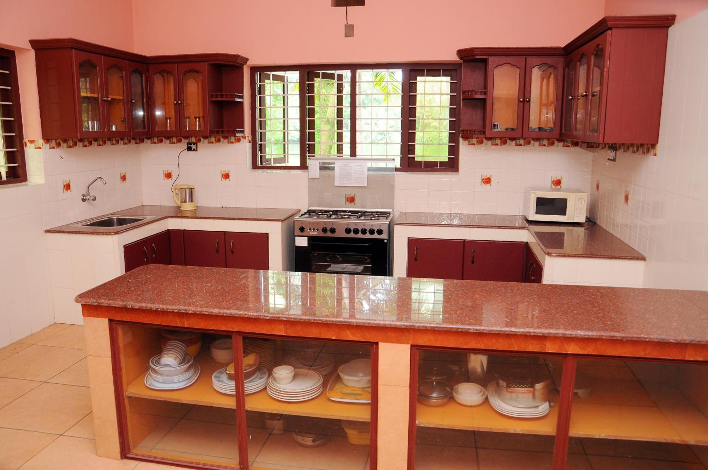 Two-Bedroom House - Photo 29