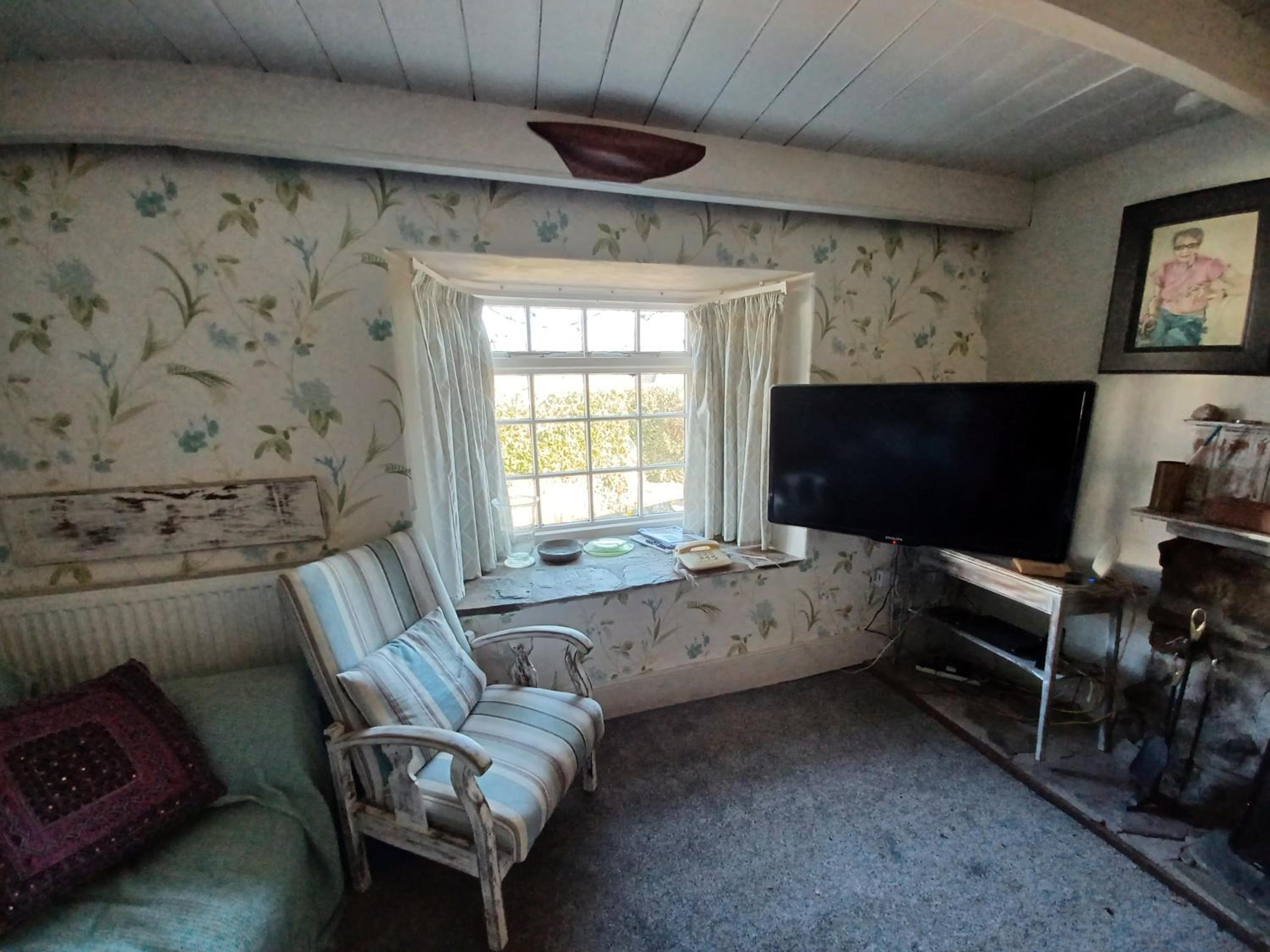 Three-Bedroom House photo 1