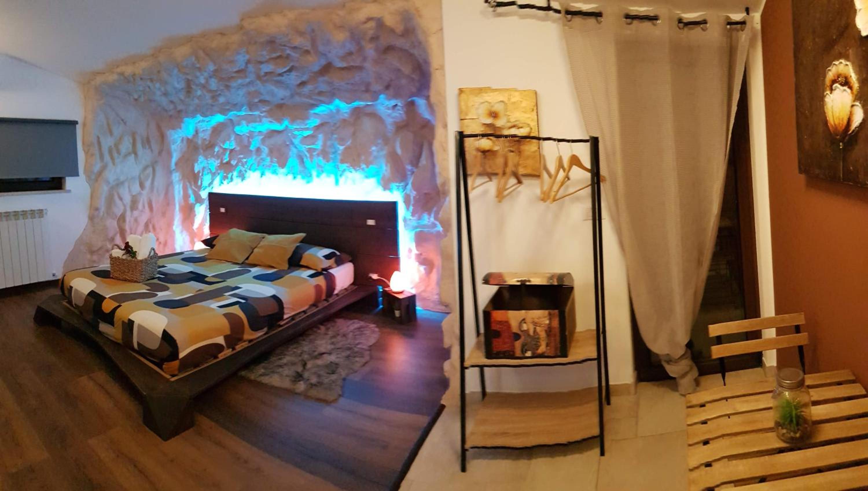 Deluxe Room - Photo 27