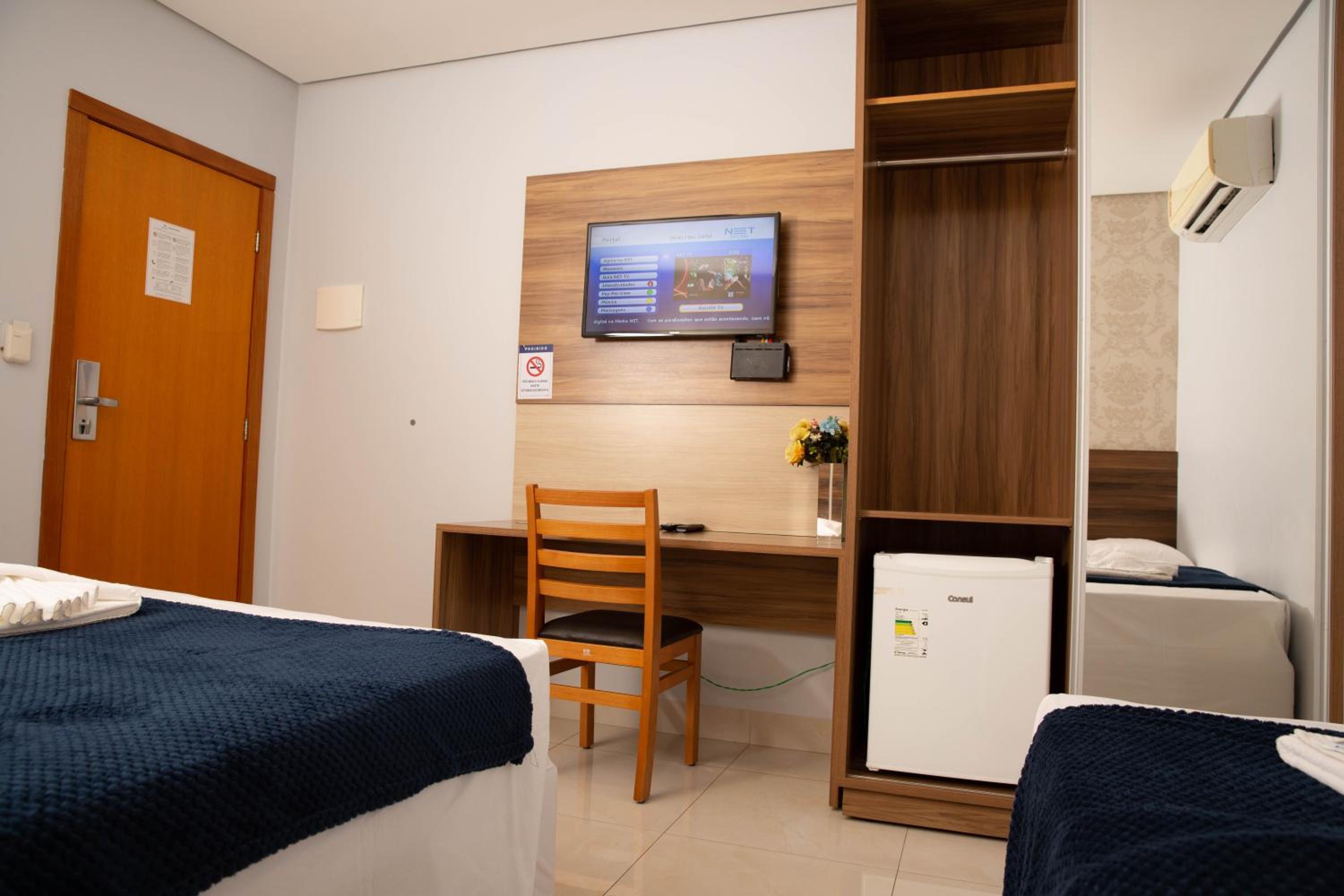 Superior Triple Room photo 2