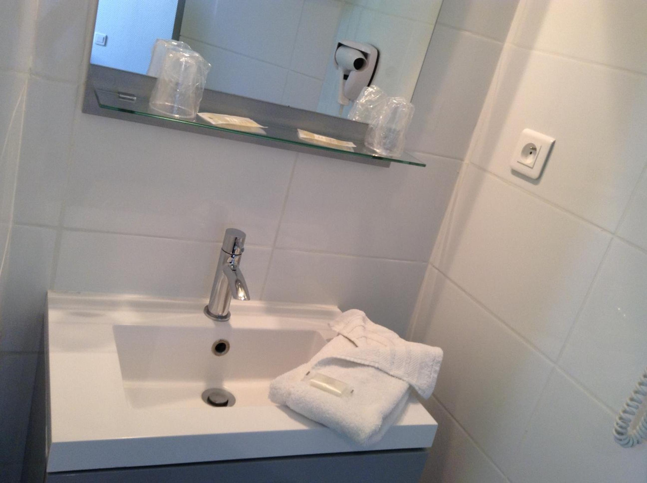 Small Double Room photo 2