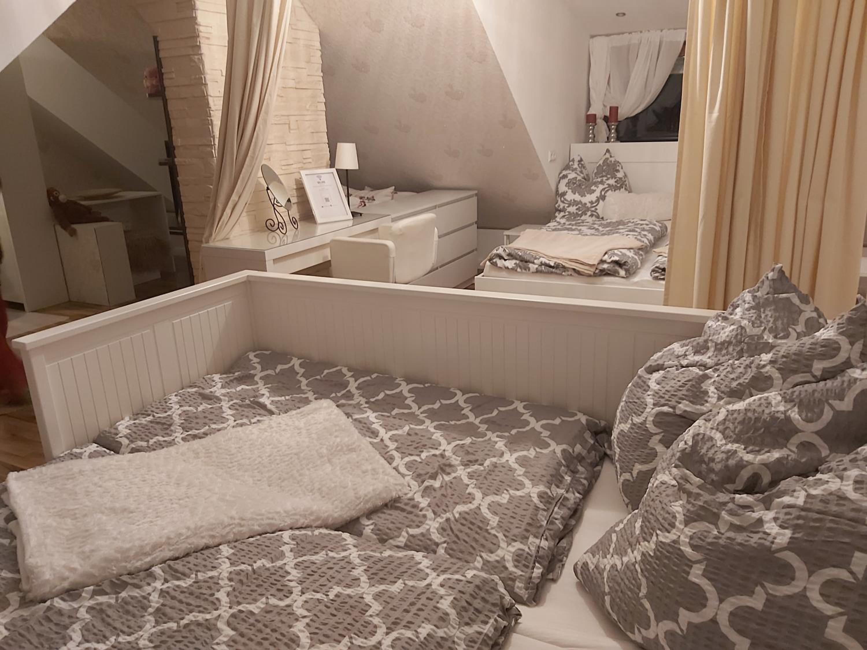 One-Bedroom Apartment - Photo 13