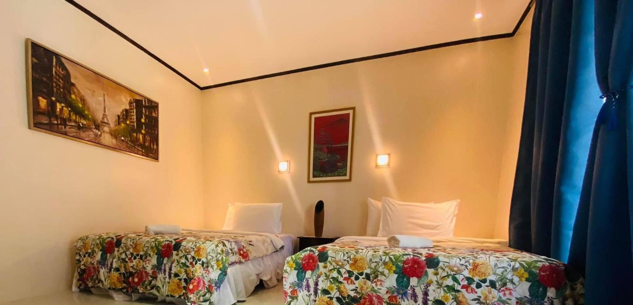 Deluxe Twin Room with Sea View - Photo 2