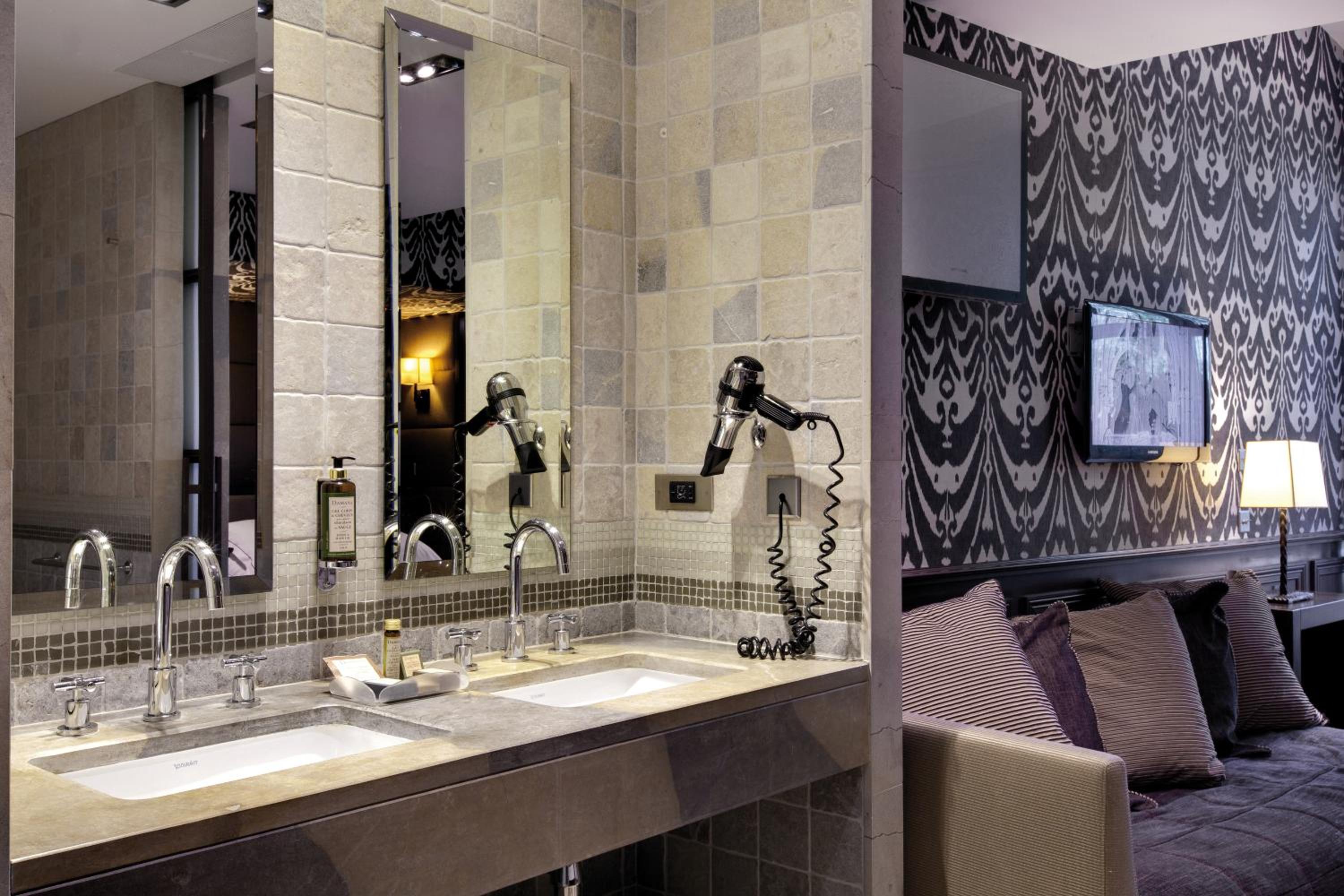 Junior Suite (2 Adults) - Photo 3