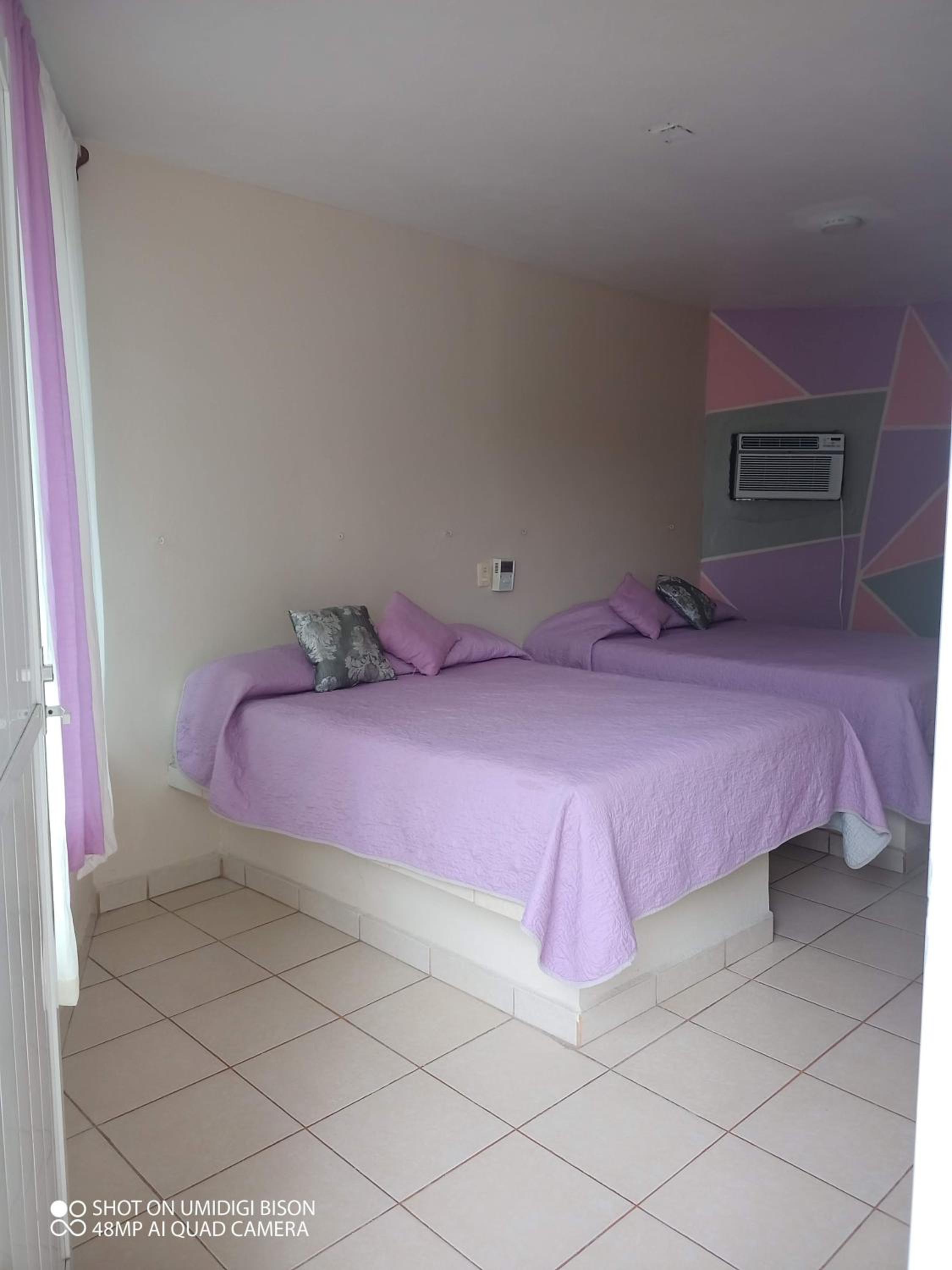 Twin Room with Pool View photo 3