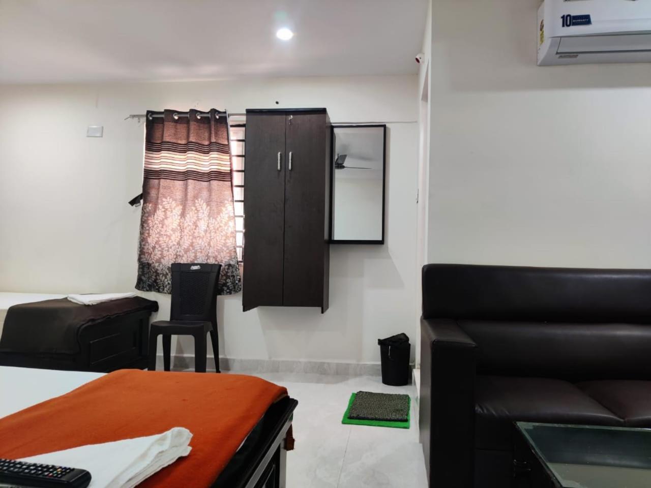 Economy Triple Room - Photo 5