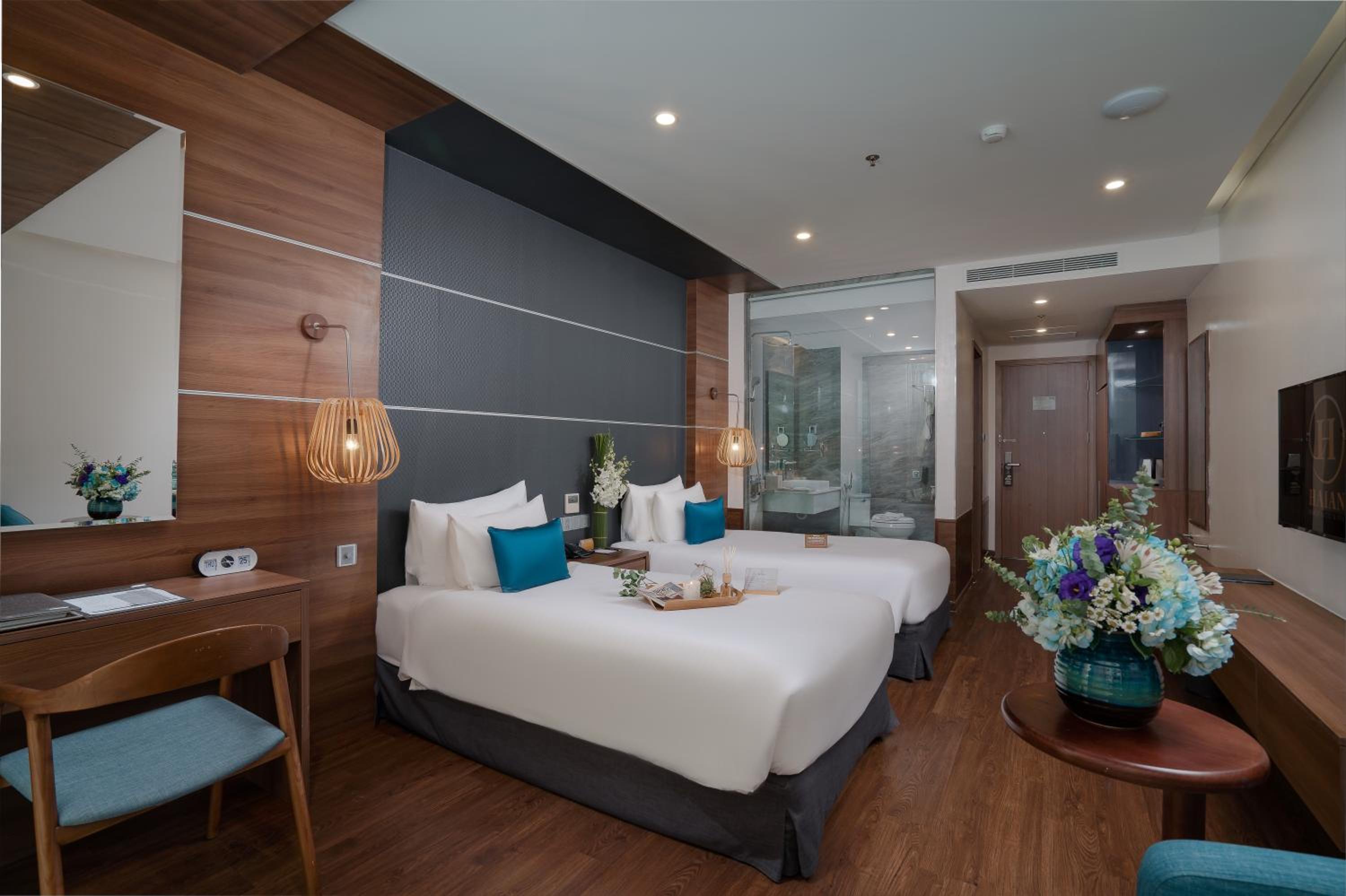 Superior Twin Room with City View - Afternoon Tea Included 