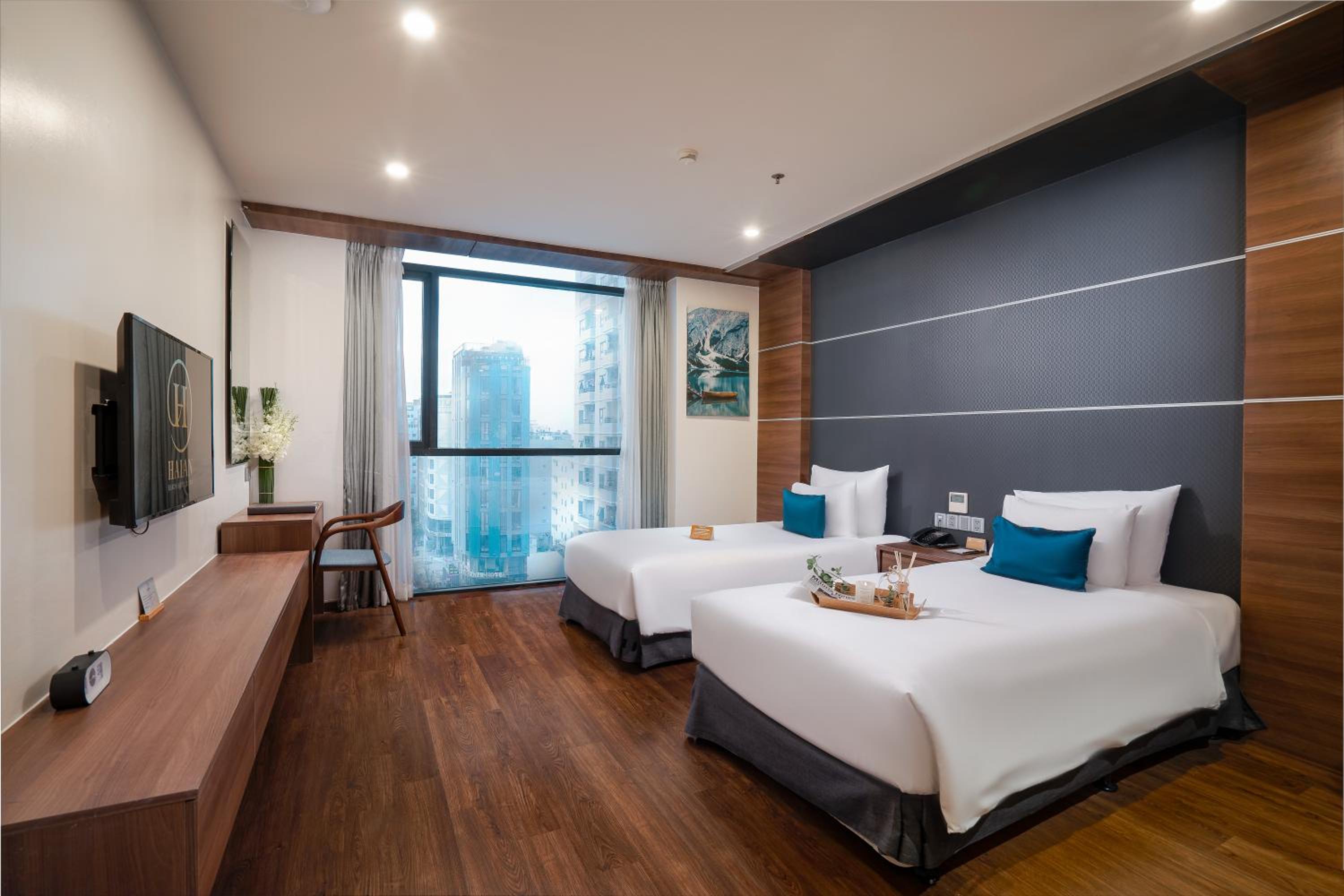 Superior Twin Room with City View - Afternoon Tea Included  photo 2