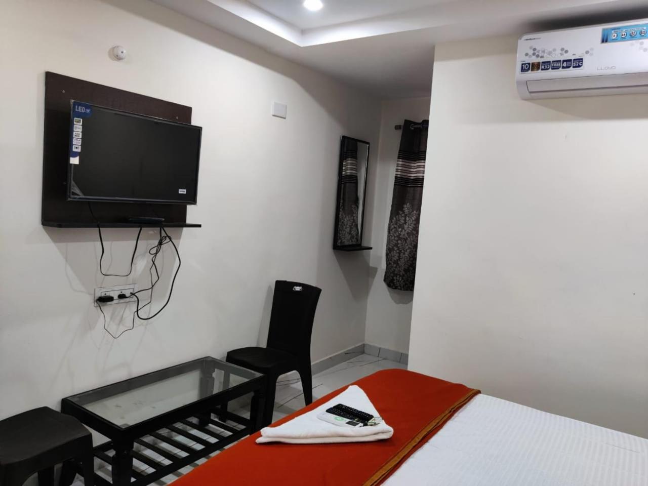 Economy Double Room - Photo 2