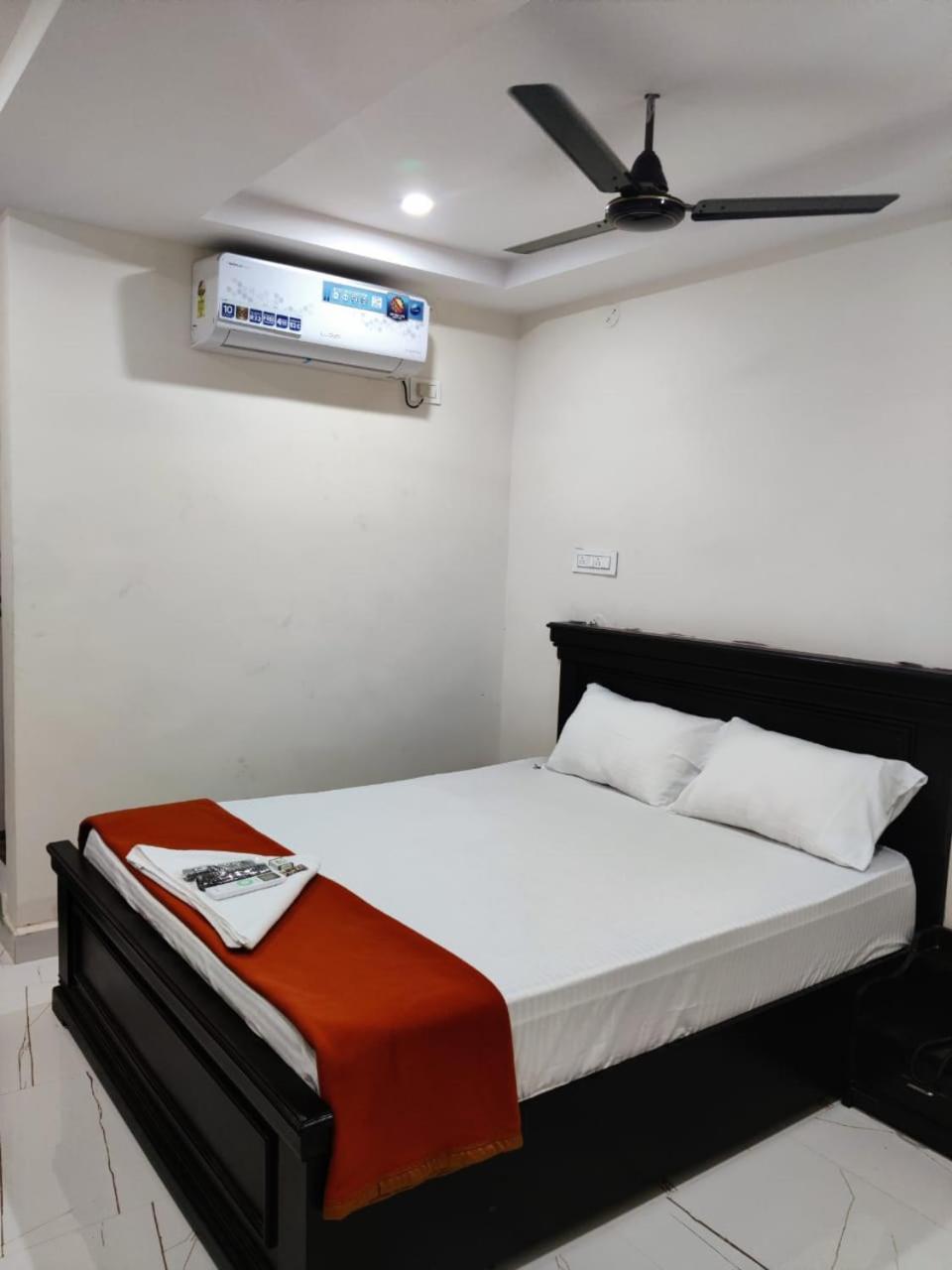 Economy Double Room - Photo 1
