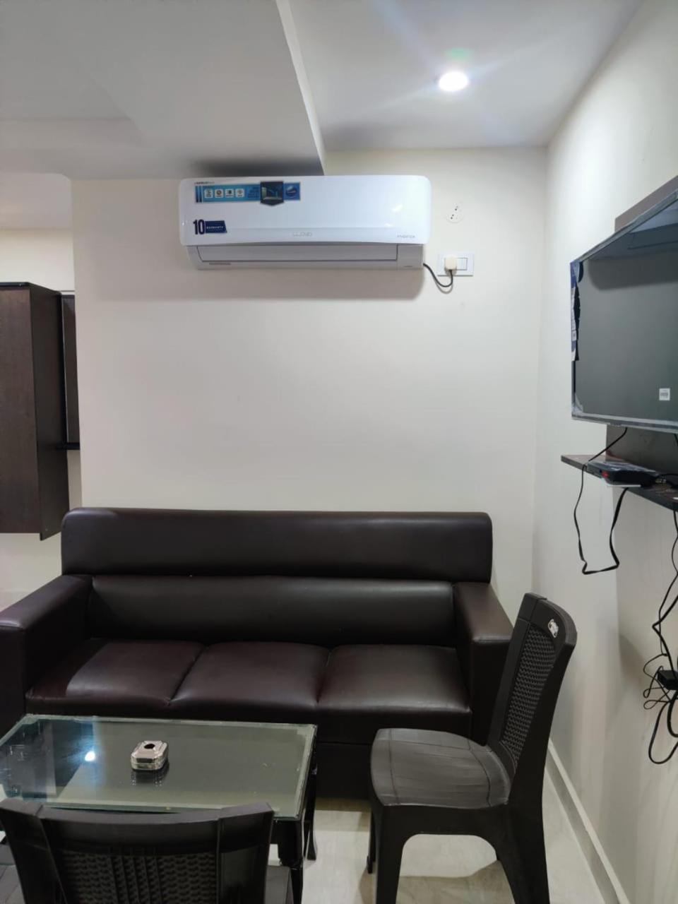 Economy Triple Room - Photo 4
