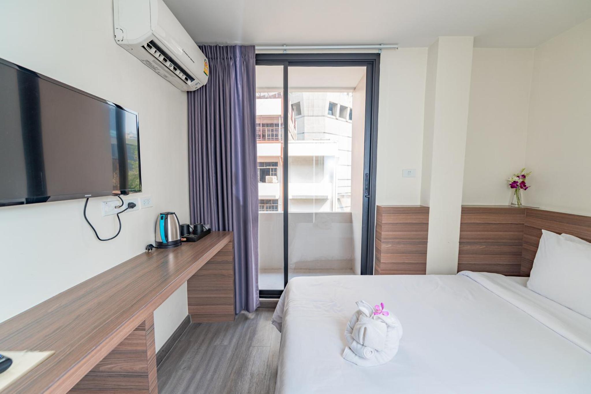 Single Room with Balcony photo 2