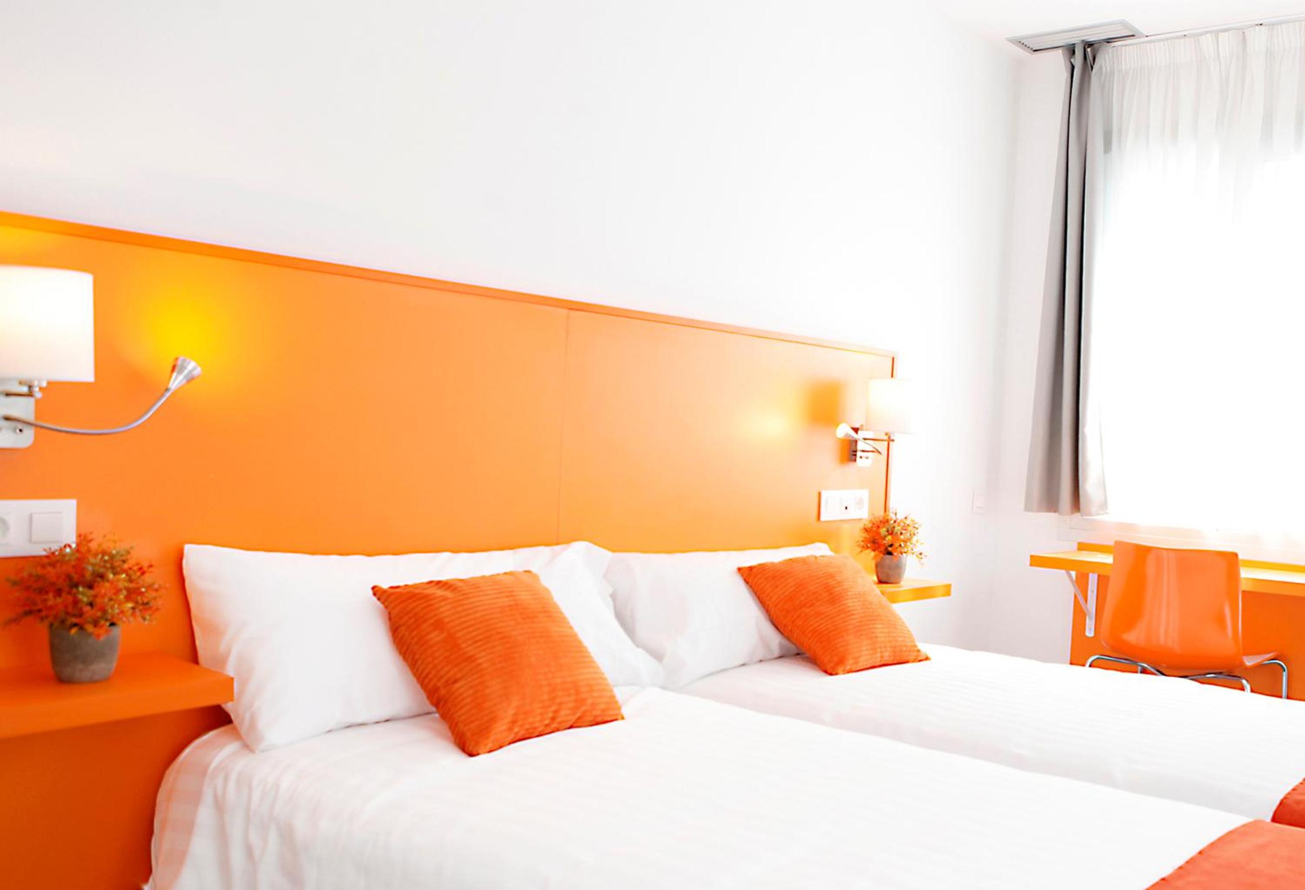 Twin Room - Photo 6