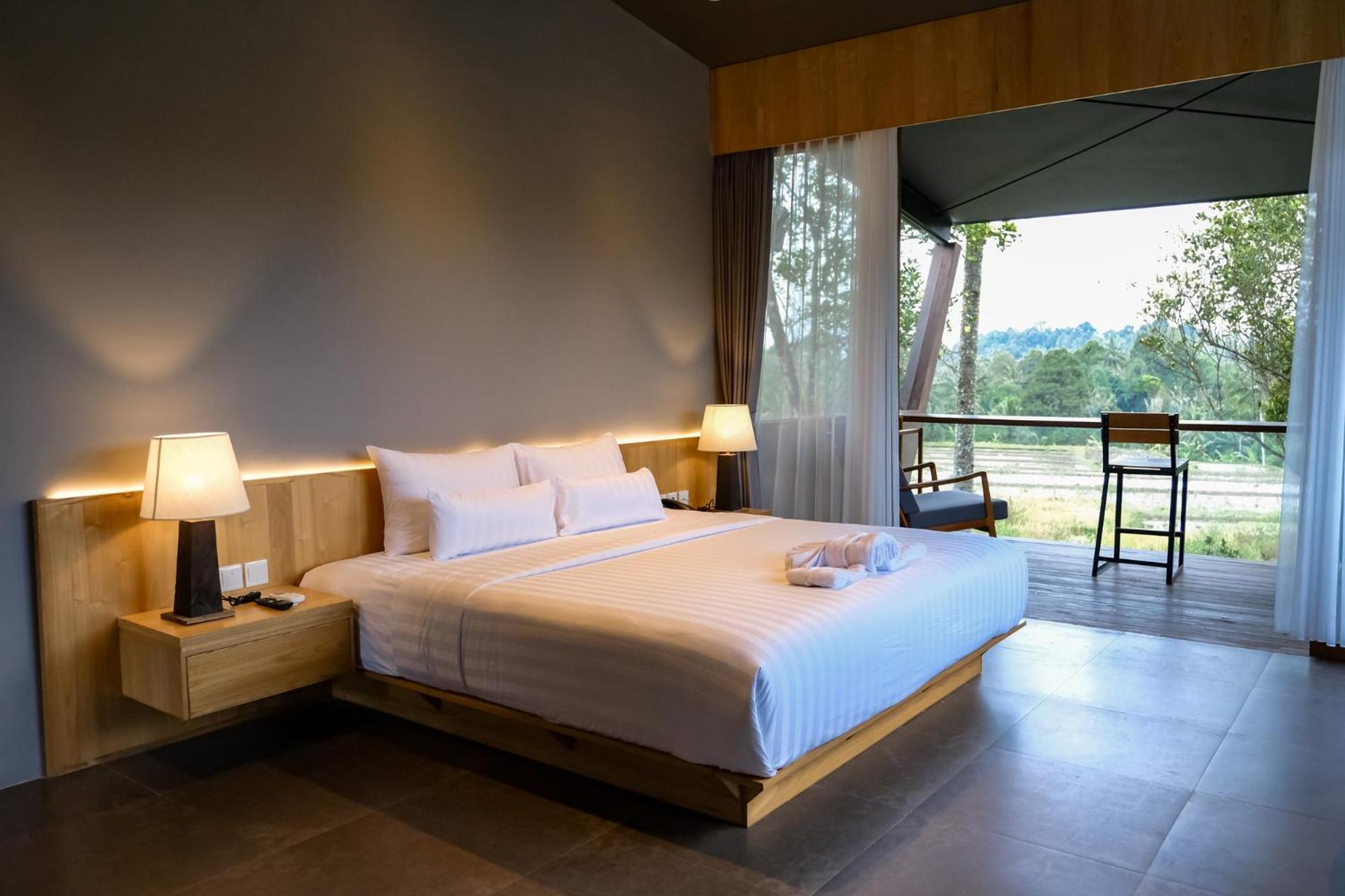 Deluxe Double Room - Photo 1
