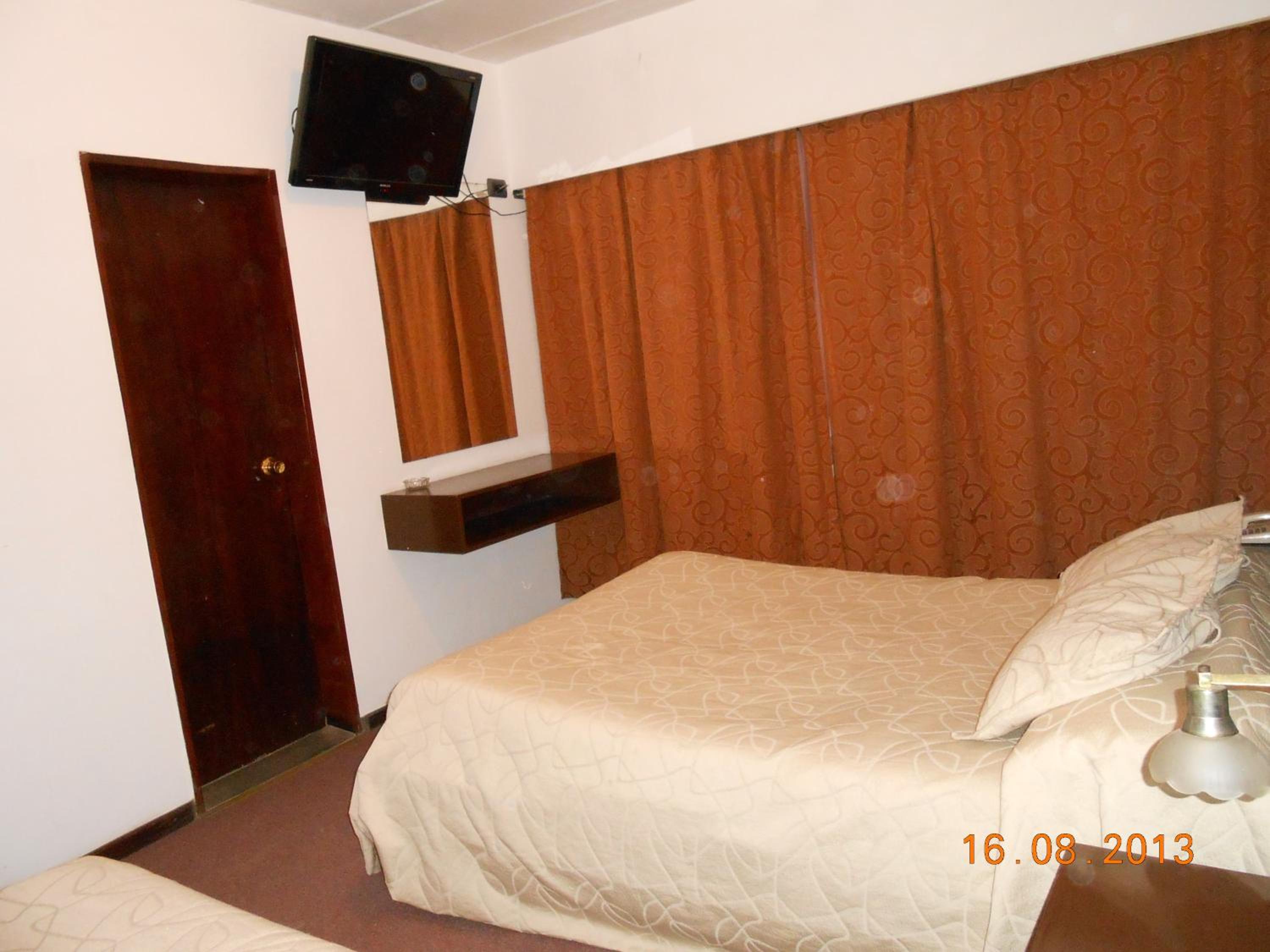 Budget Triple Room photo 3