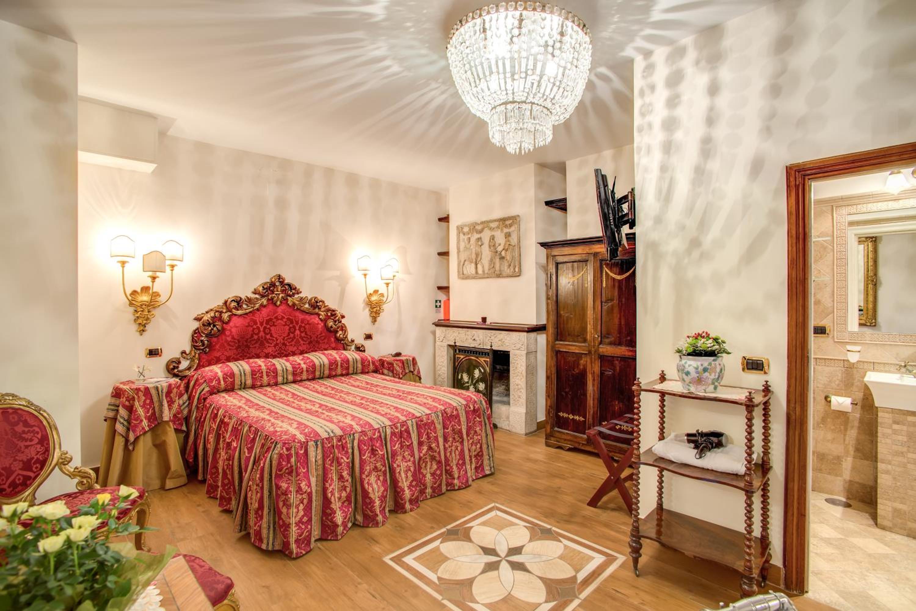 Junior Suite with Spa Bath photo 1