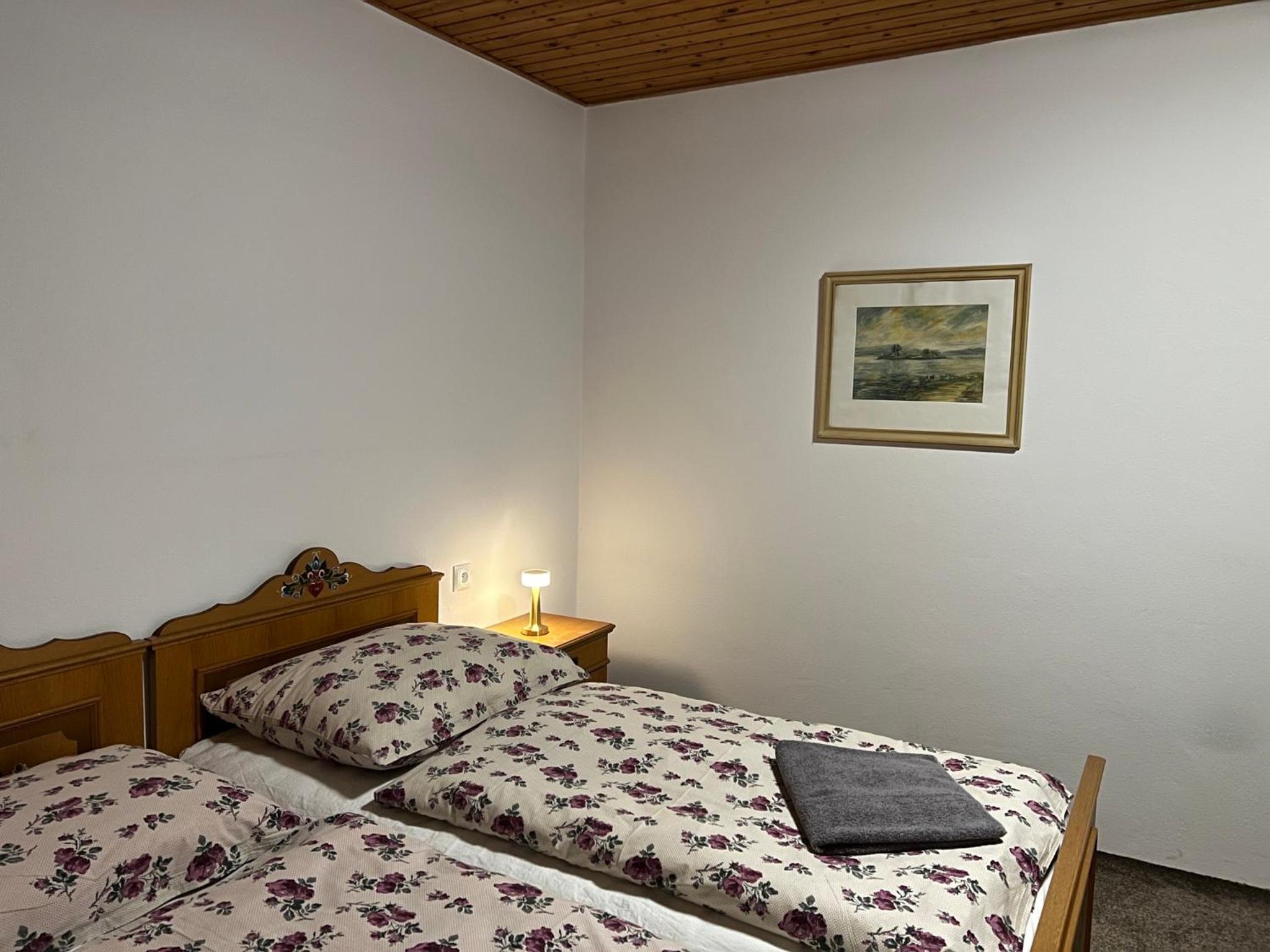 Double Room with Private Bathroom - Photo 37