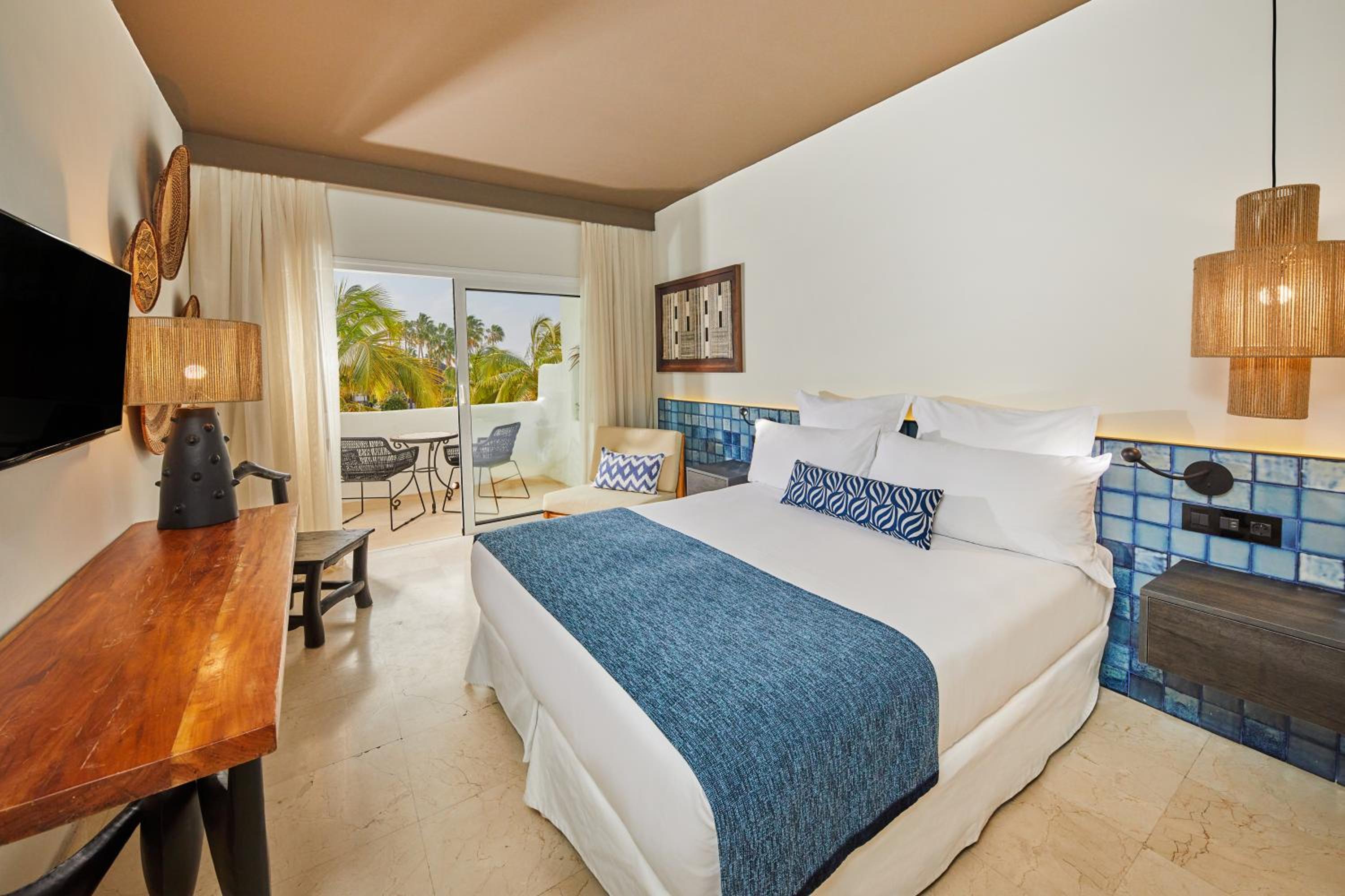 Double Room Pool View  - Photo 1