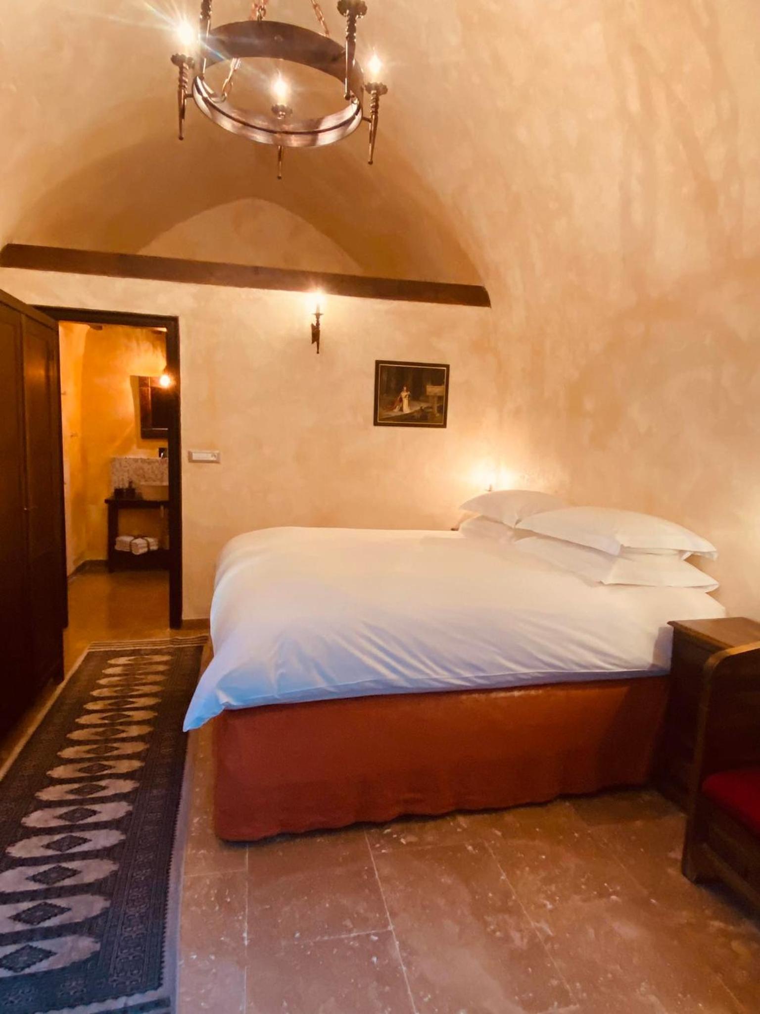 Knights Chamber - Photo 1