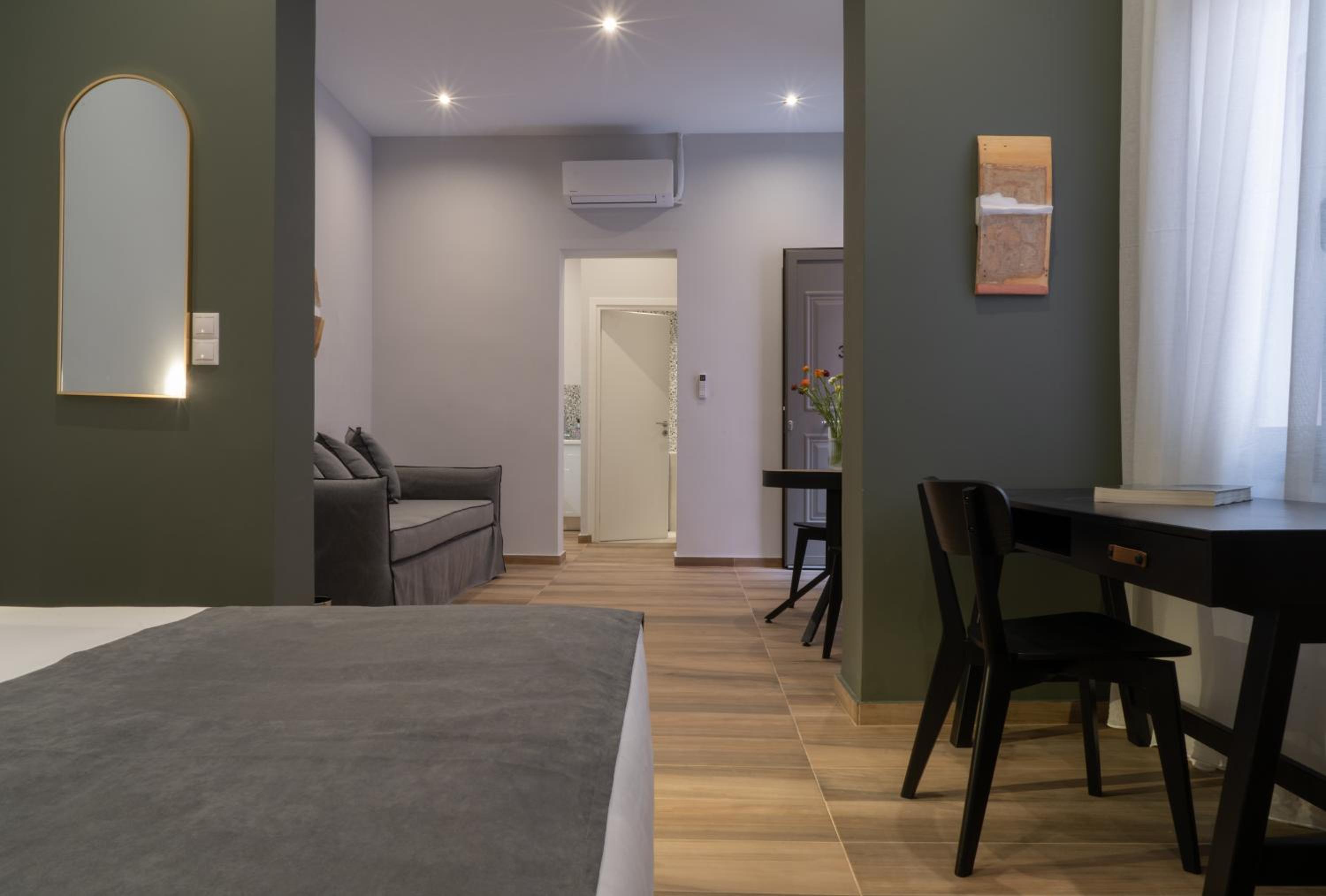 Apartment with Terrace photo 3