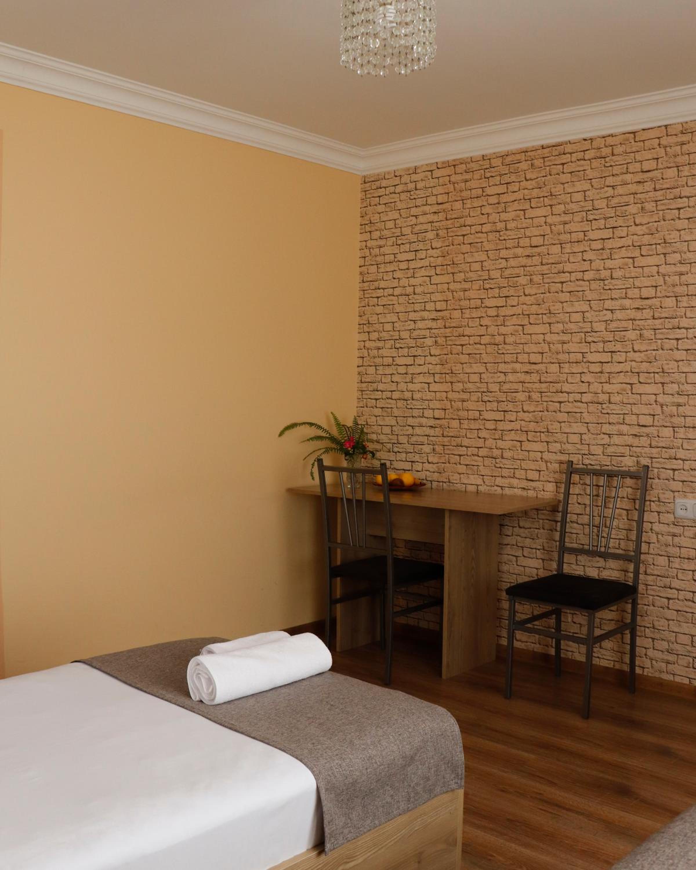 Double or Twin Room with Mountain View photo 2