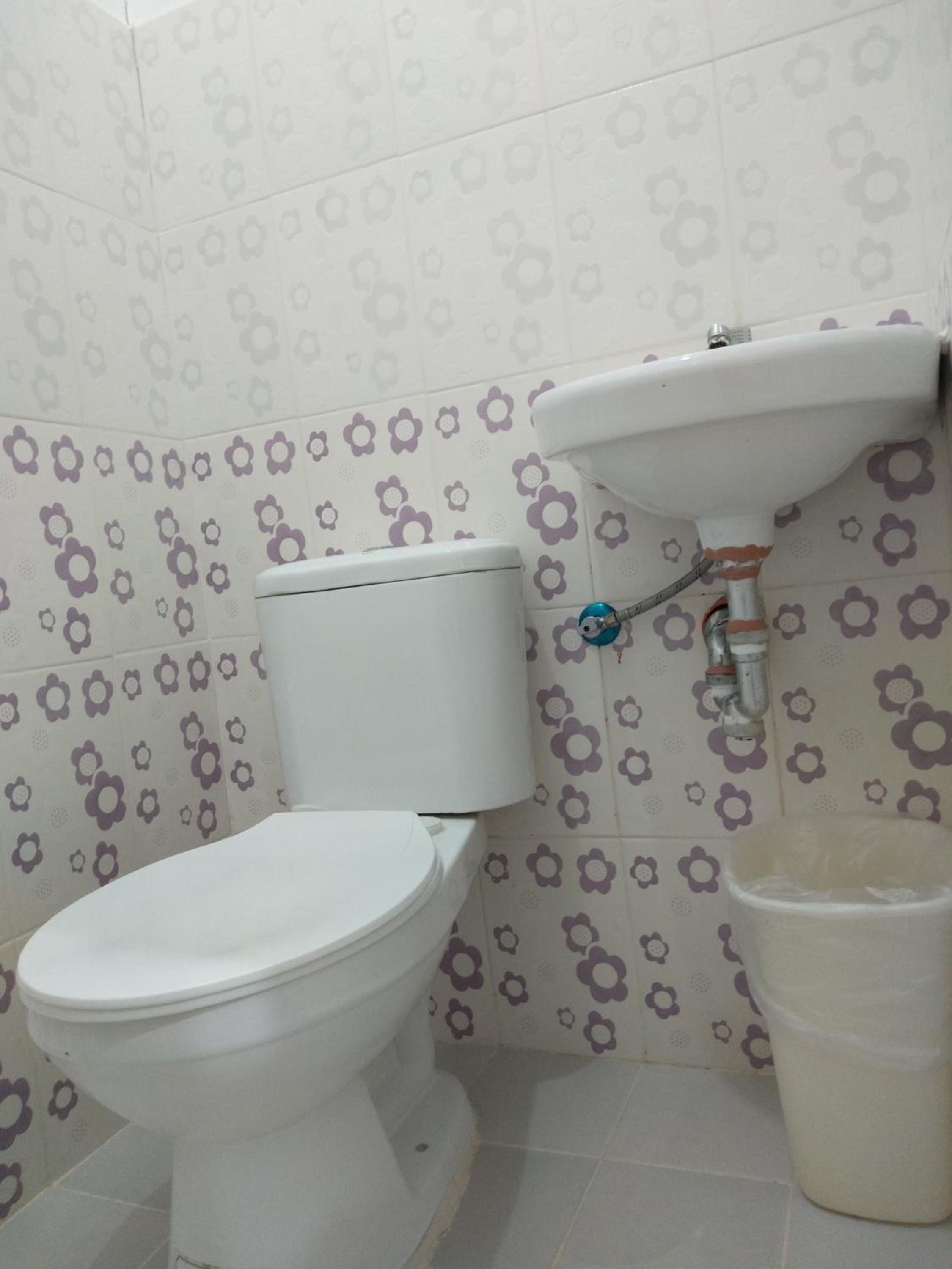 Double Room with Private Bathroom - Photo 5