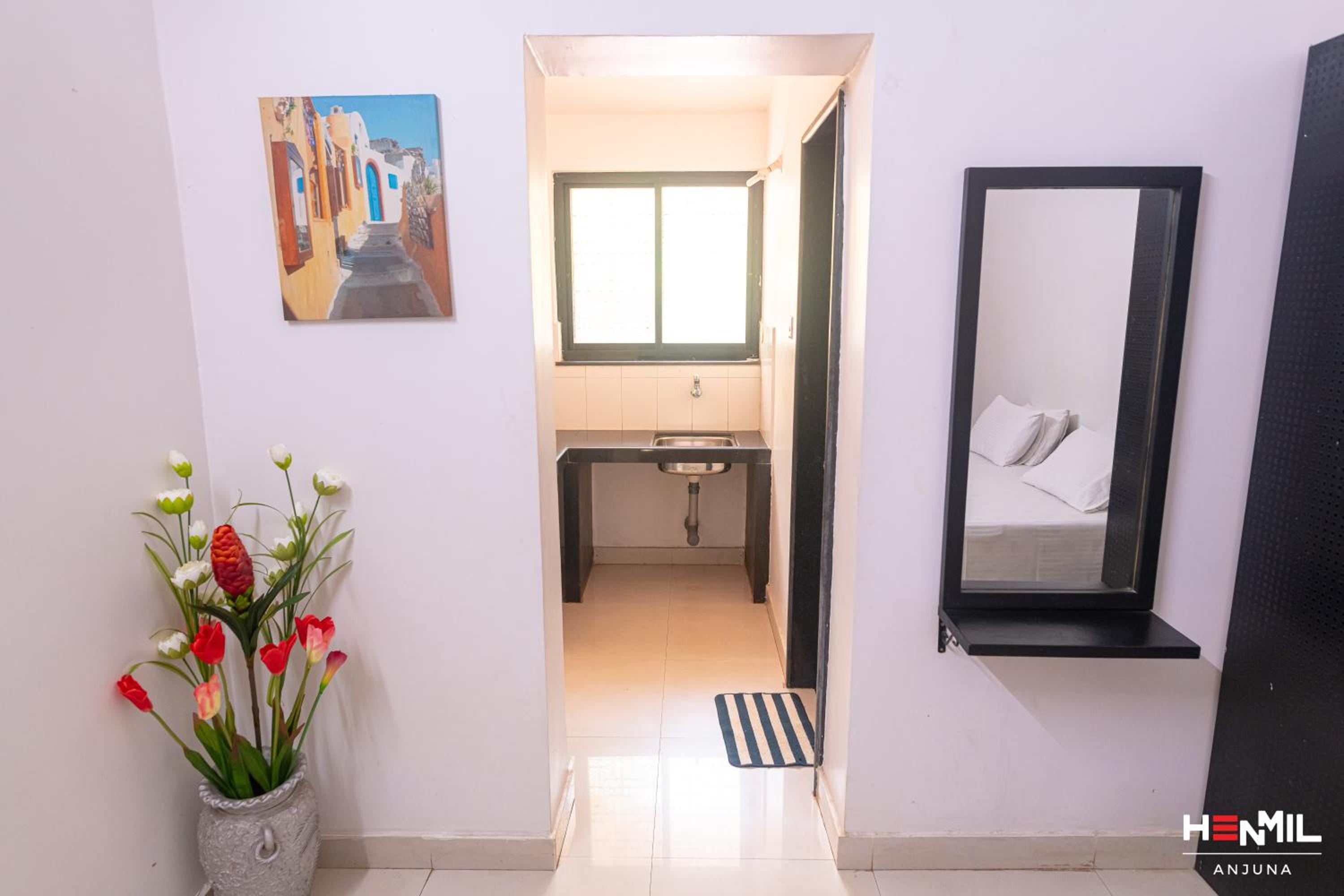 Deluxe Double or Twin Room with Balcony - Photo 5