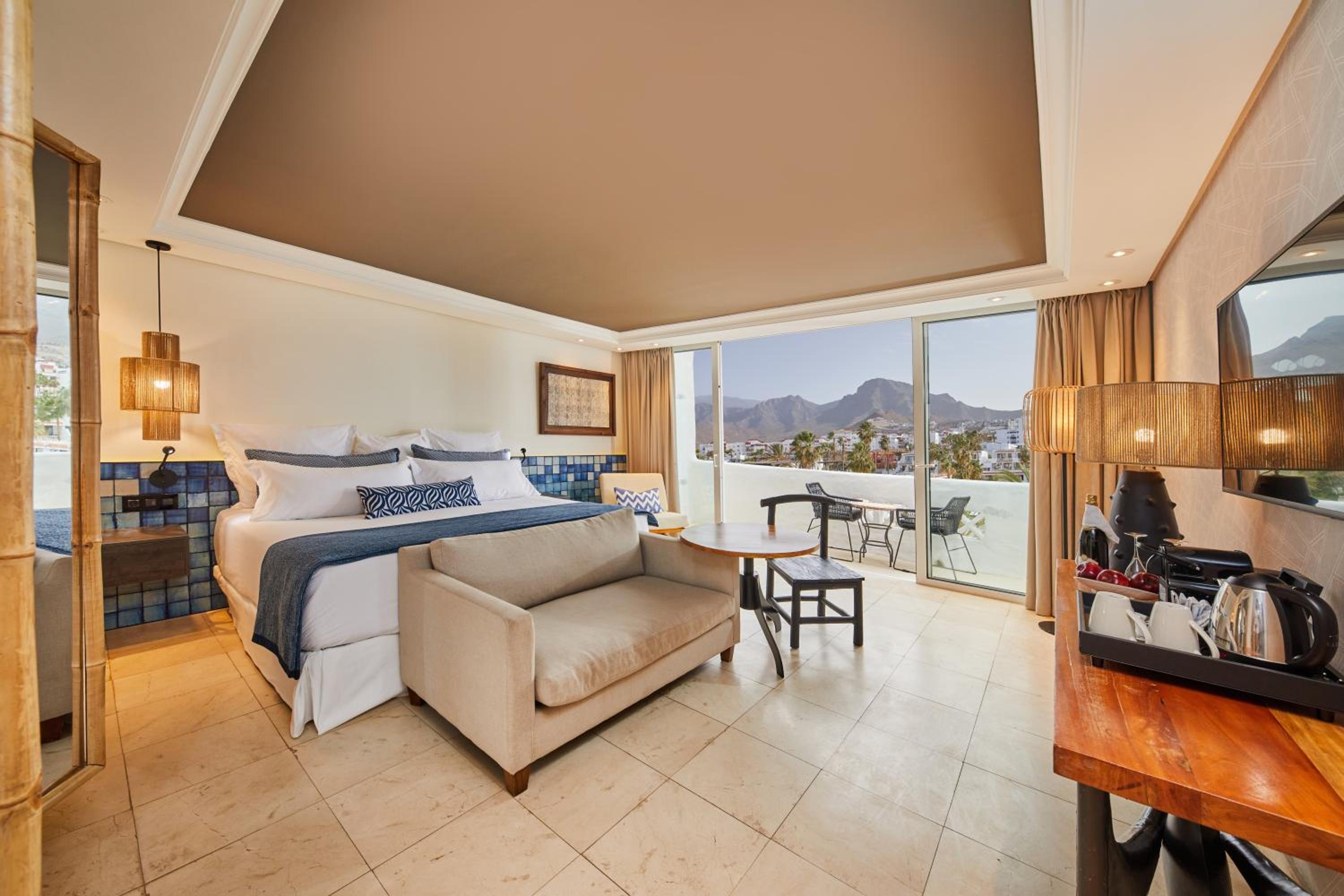 Preferred Club Junior Suite - Photo 1