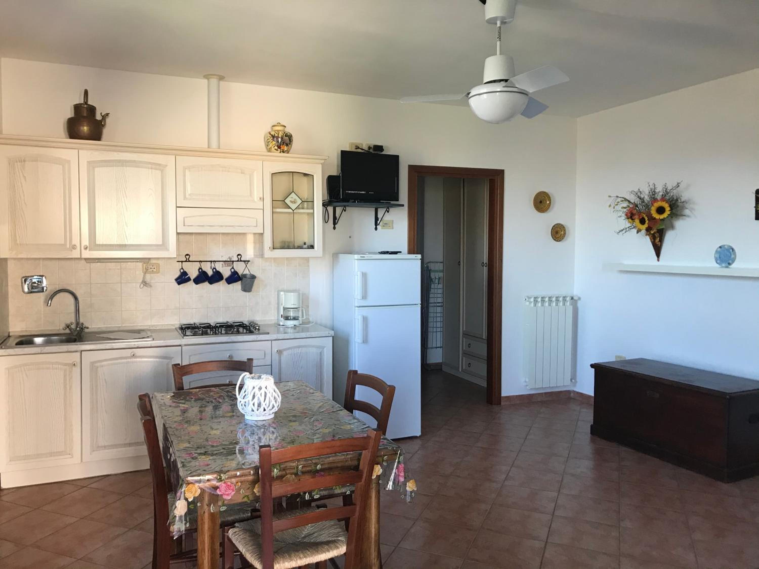 Apartment with Balcony photo 2